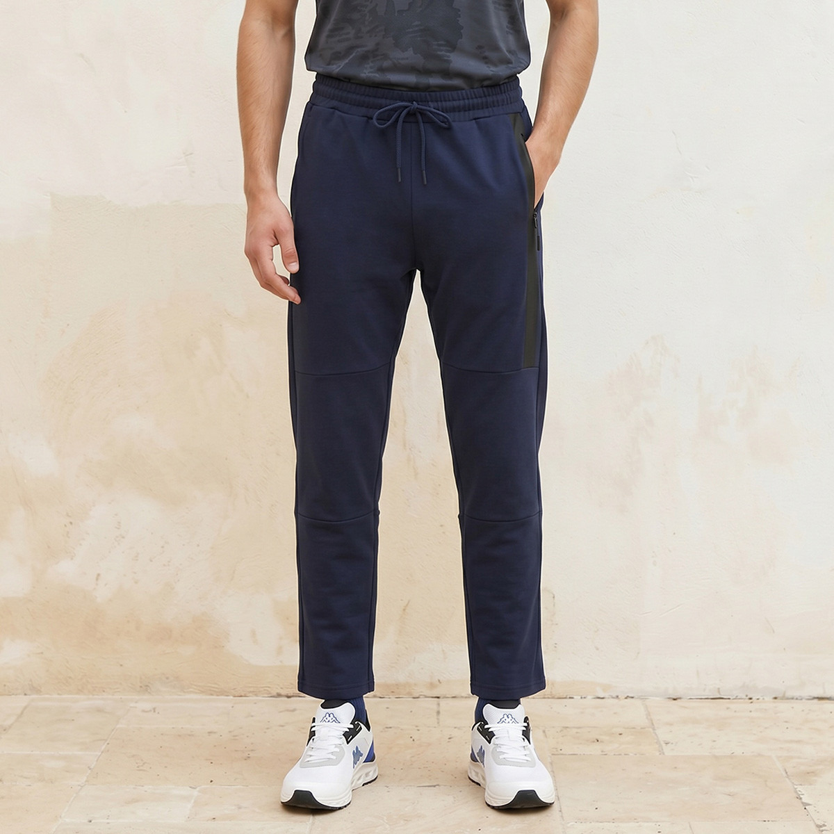 Kappa Heat Sealed Zipper Joggers-men-clothing-sportswearandactivewear-bottoms-joggers-image-1