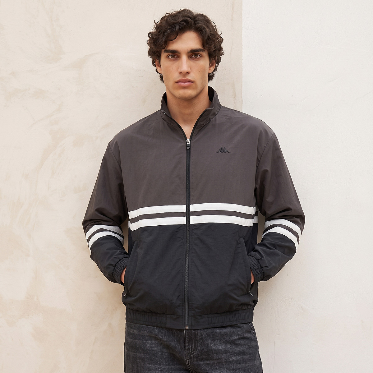 جاكيت بقوالب ملونة وياقة عالية من كابا-men-clothing-jacketsandblazers-jackets-image-1