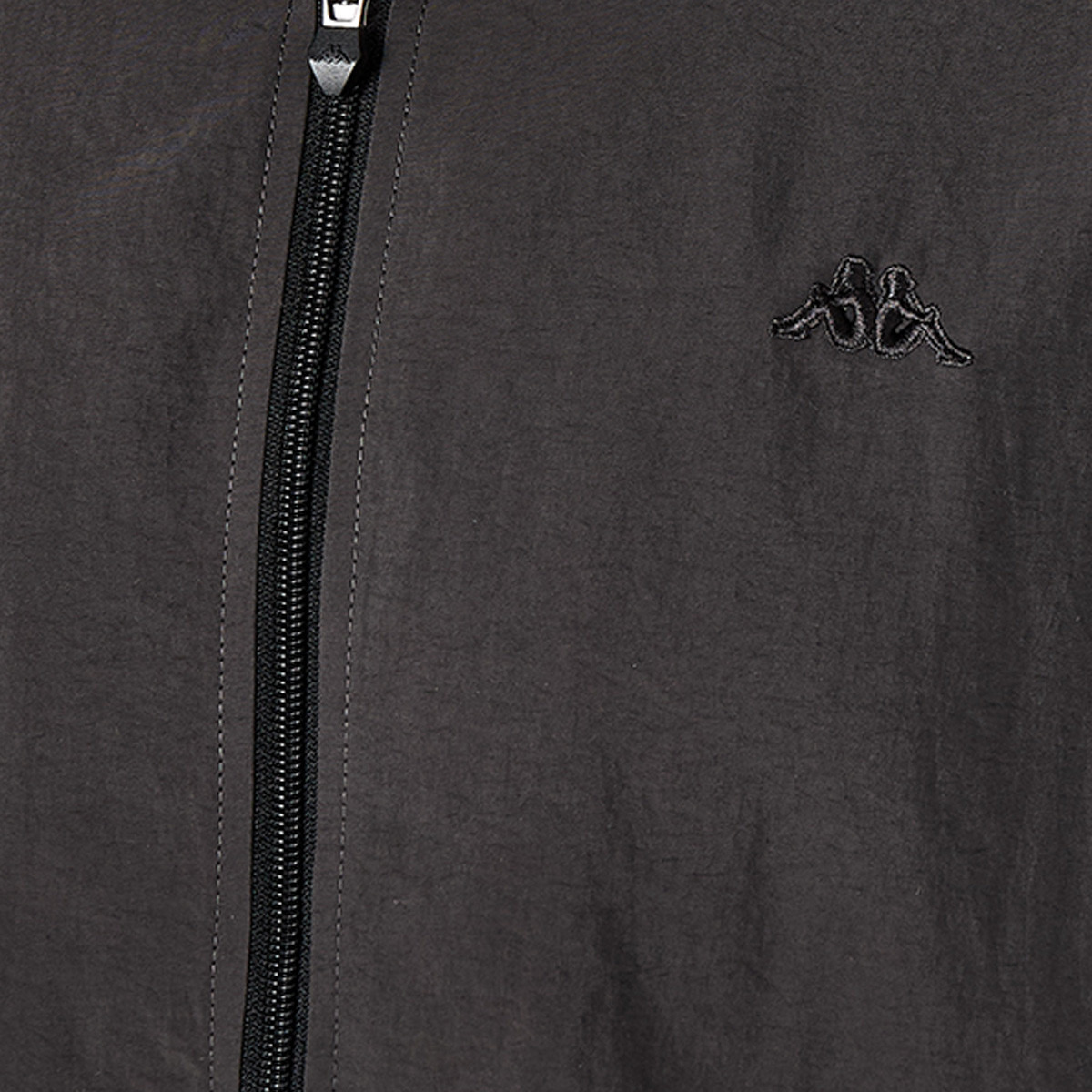 جاكيت بقوالب ملونة وياقة عالية من كابا-men-clothing-jacketsandblazers-jackets-image-7