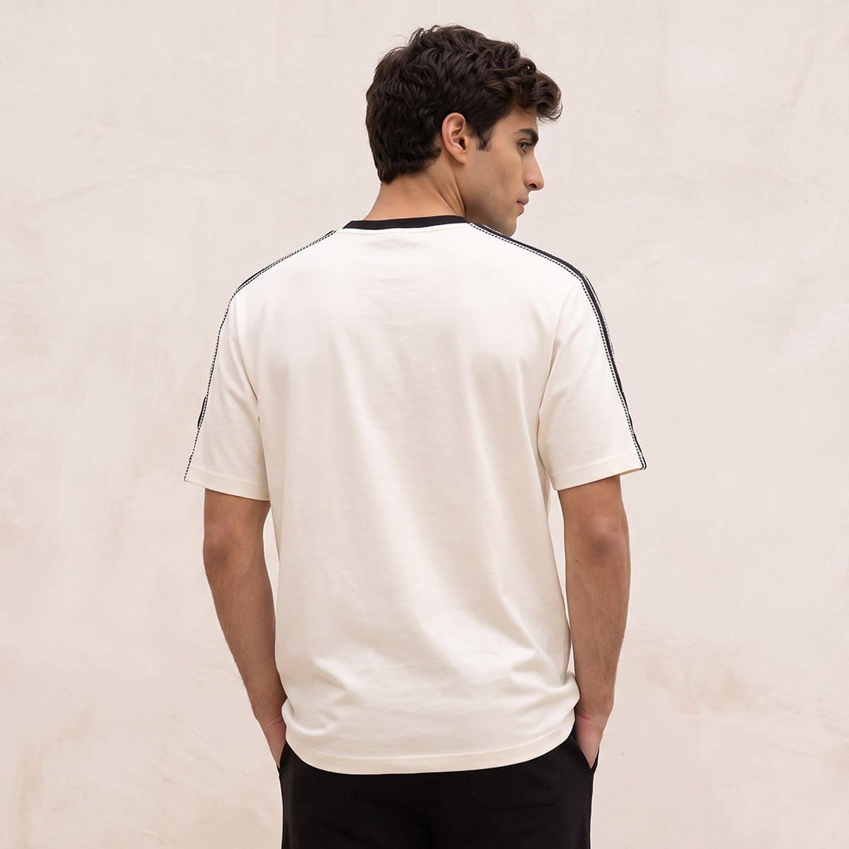 Kappa Tape Detail T-shirt-men-clothing-sportswearandactivewear-tshirtsandpolos-image-3