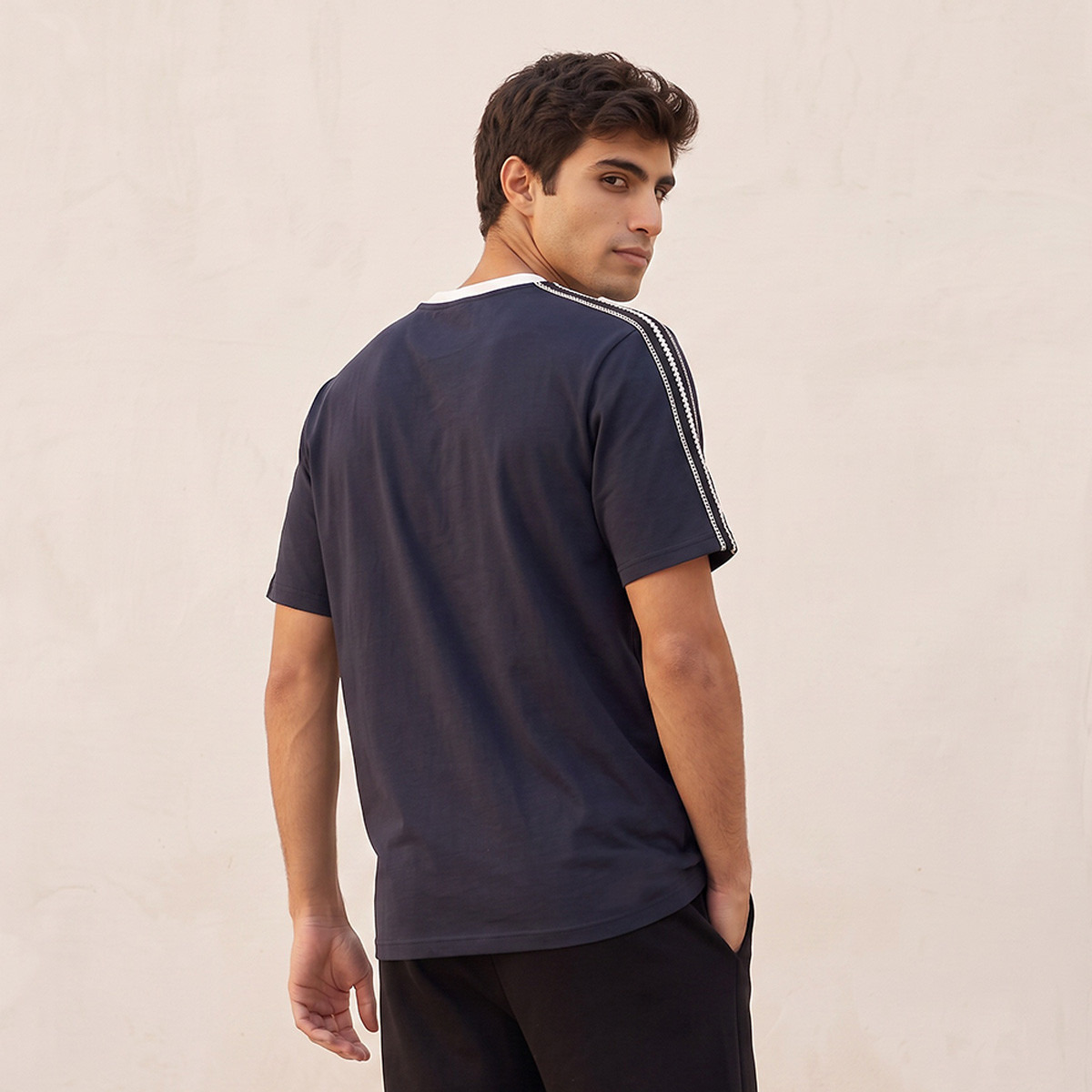 Kappa Tape Detail T-shirt-men-clothing-sportswearandactivewear-tshirtsandpolos-image-3