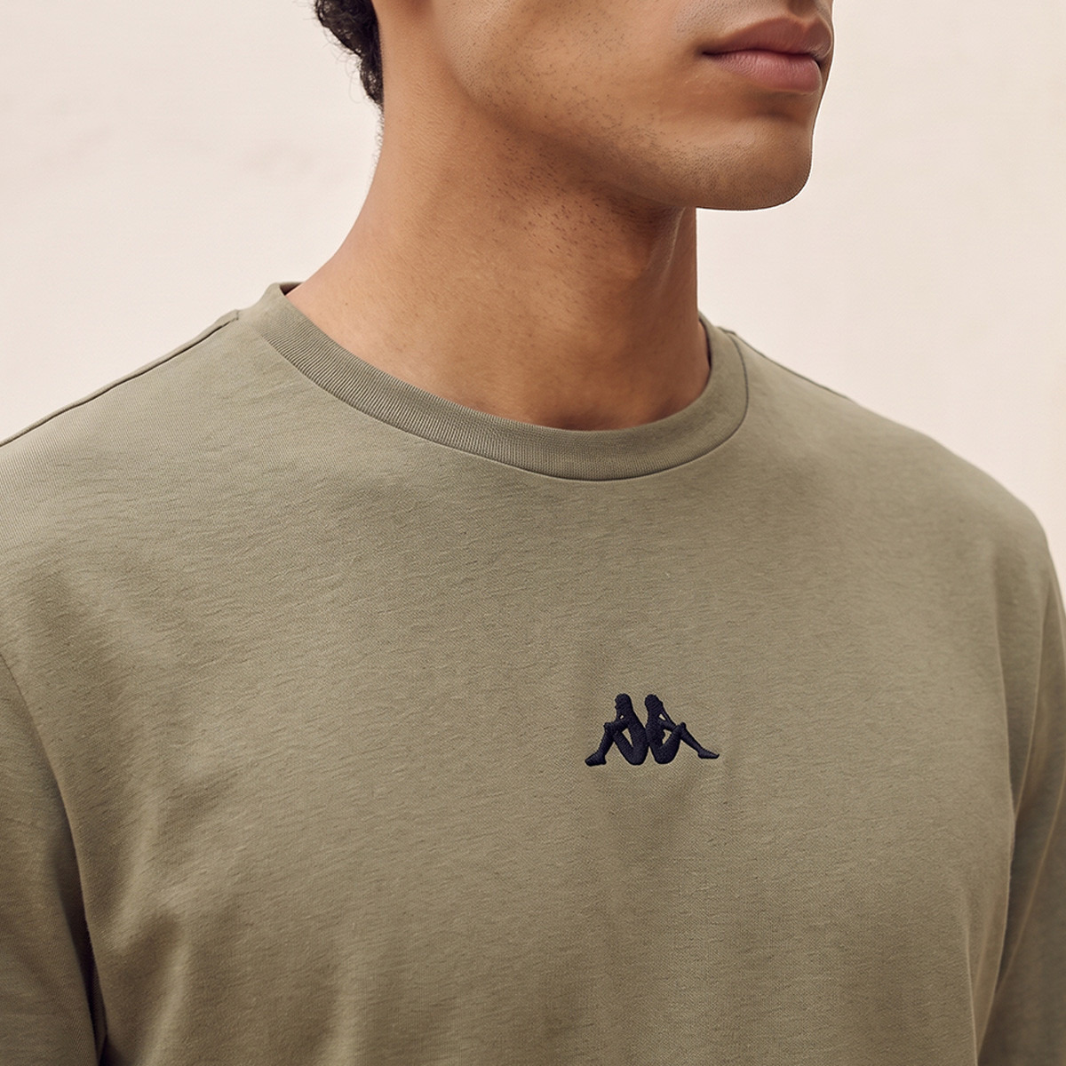 Kappa 2-Way Stretch Logo T-shirt-men-clothing-sportswearandactivewear-tshirtsandpolos-image-4