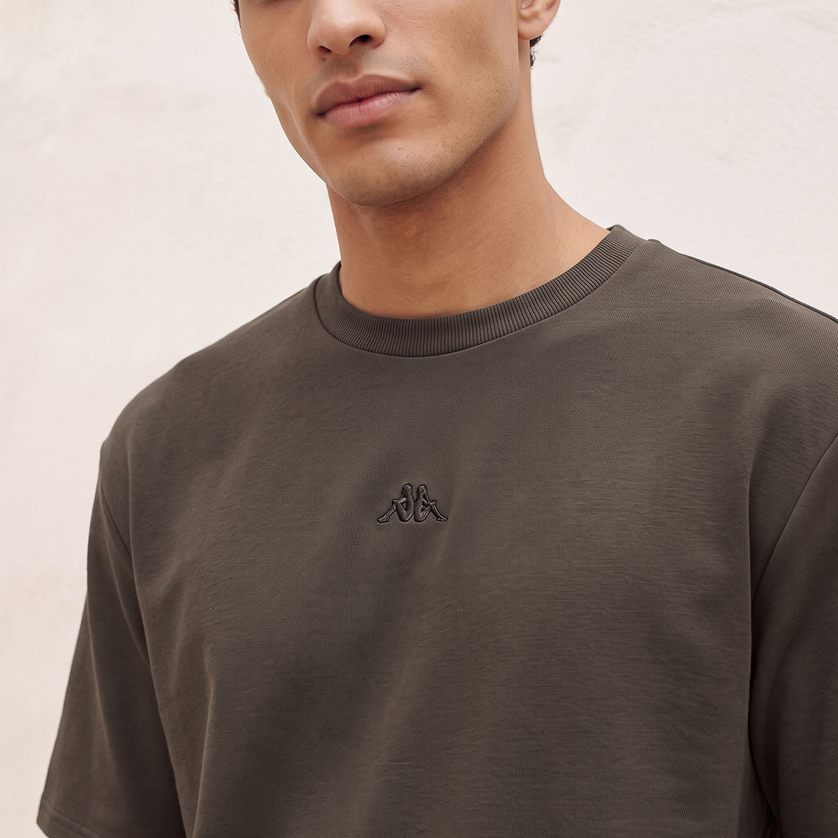 Kappa 2-Way Stretch Logo T-shirt-men-clothing-sportswearandactivewear-tshirtsandpolos-image-4