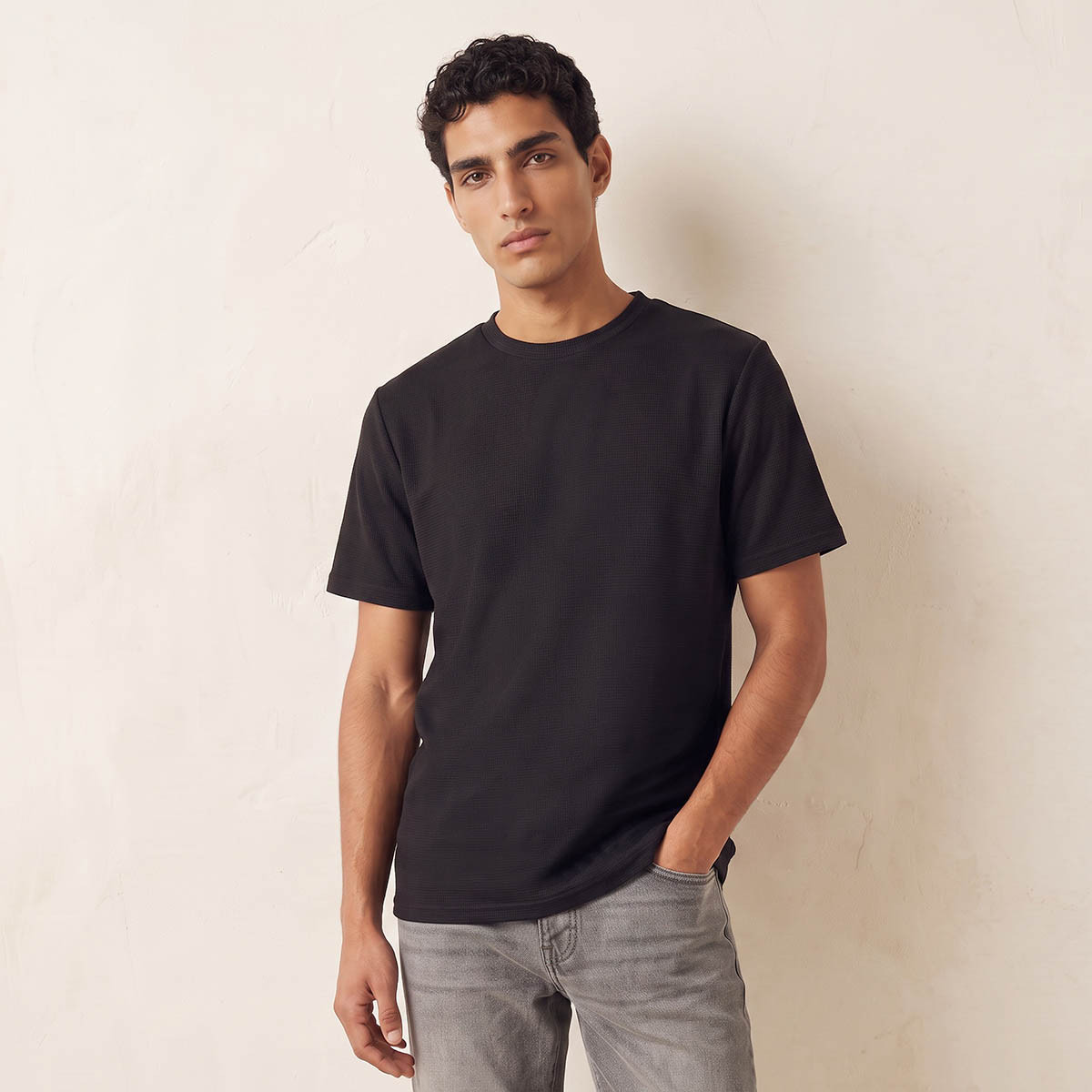 Love Pangolin Waffle Textured T-shirt-men-clothing-sportswearandactivewear-tshirtsandpolos-image-1