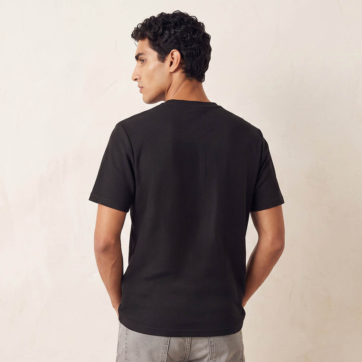 Love Pangolin Waffle Textured T-shirt-men-clothing-sportswearandactivewear-tshirtsandpolos-image-3