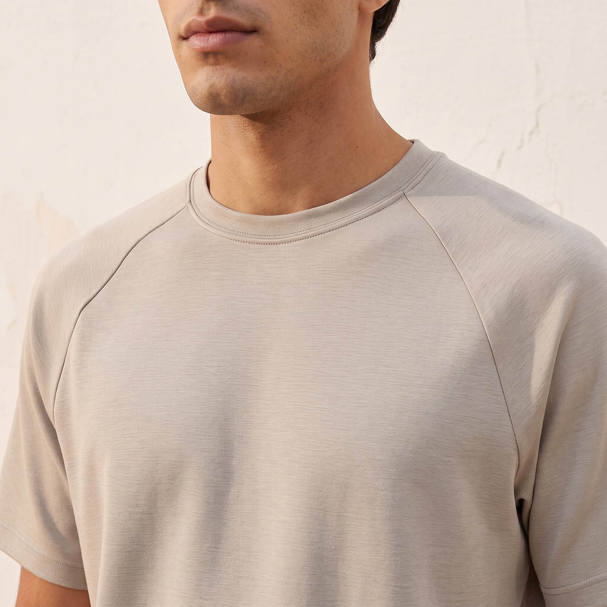 تيشيرت بأكمام مغايرة من لاف بانجولين-men-clothing-sportswearandactivewear-tshirtsandpolos-image-4