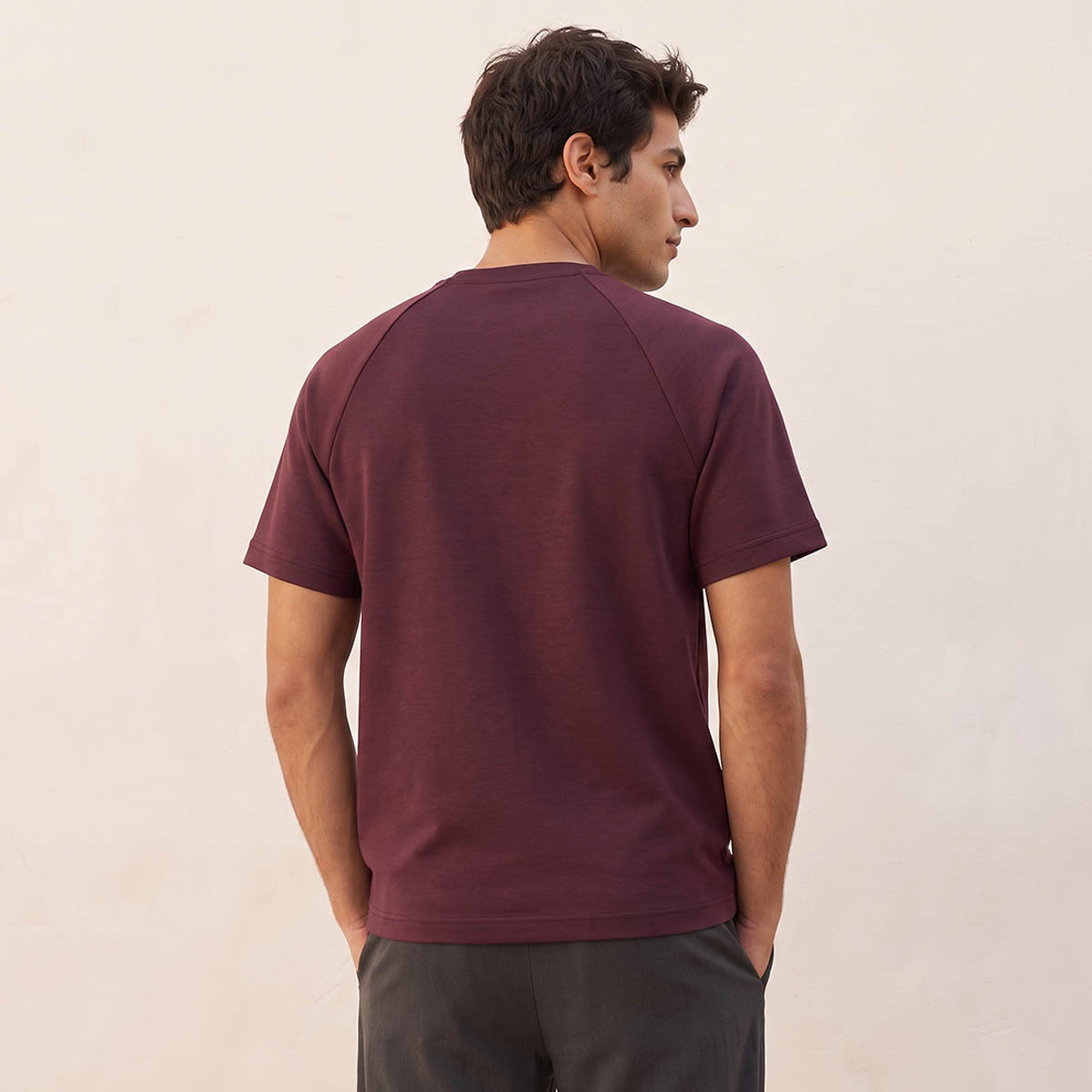 Love Pangolin Raglan Sleeves T-shirt-men-clothing-sportswearandactivewear-tshirtsandpolos-image-3