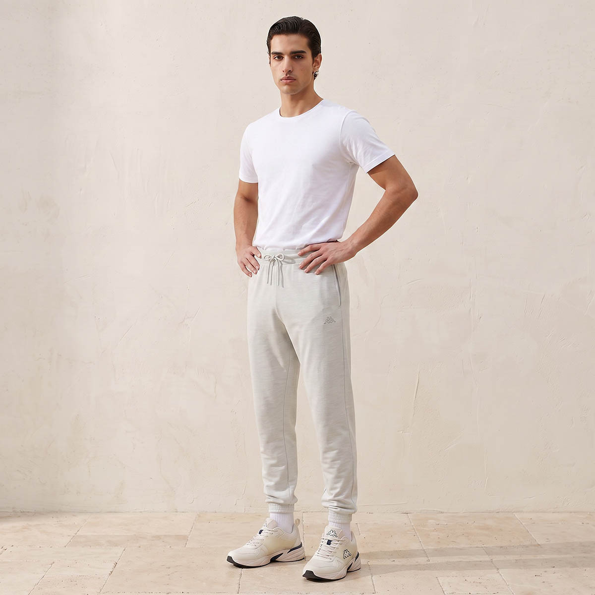 بنطلون رياضي قابل للتمدد في اتجاهين من كابا-men-clothing-sportswearandactivewear-bottoms-joggers-image-5