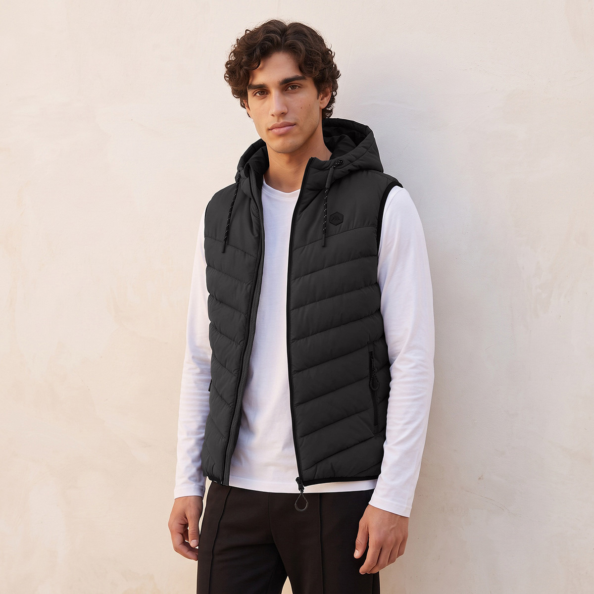 Kappa Gilet with Hood-men-clothing-jacketsandblazers-jackets-image-2