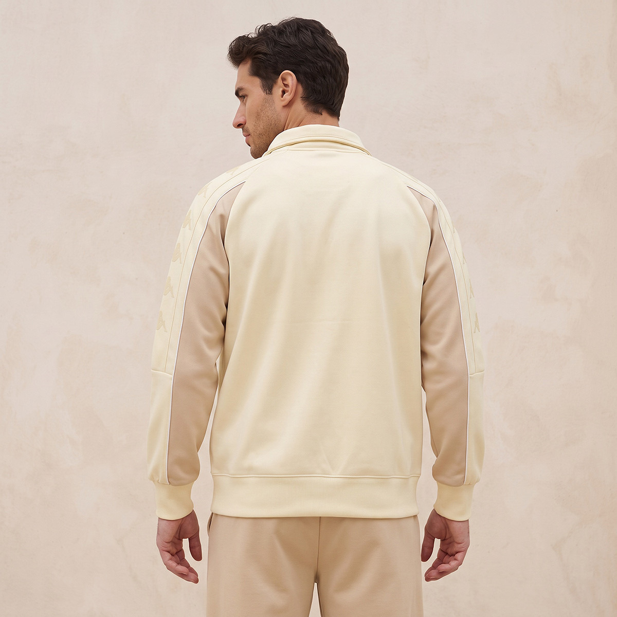 Kappa Jacket with Colourblock Panel-men-clothing-jacketsandblazers-jackets-image-3