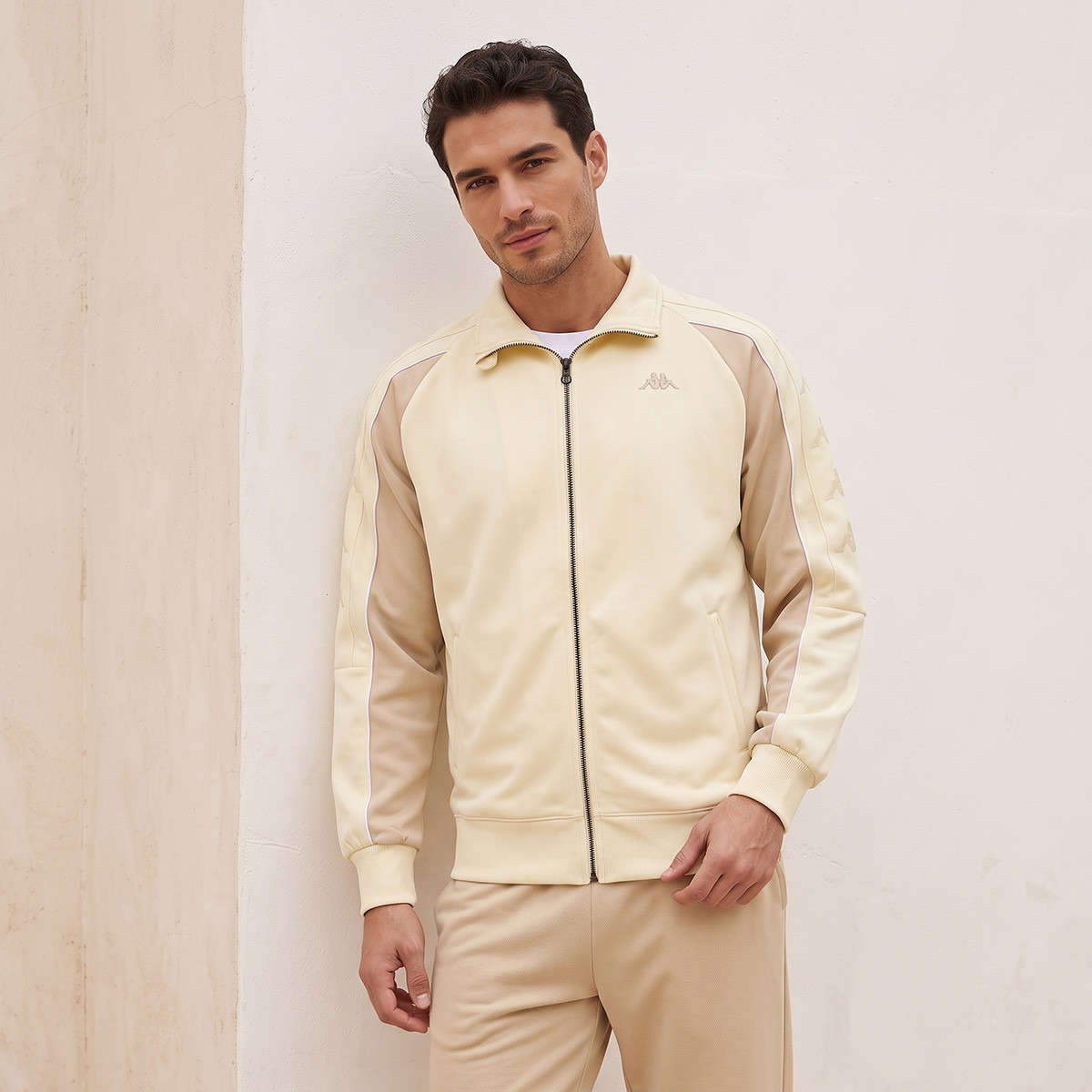 Kappa Jacket with Colourblock Panel-men-clothing-jacketsandblazers-jackets-image-5