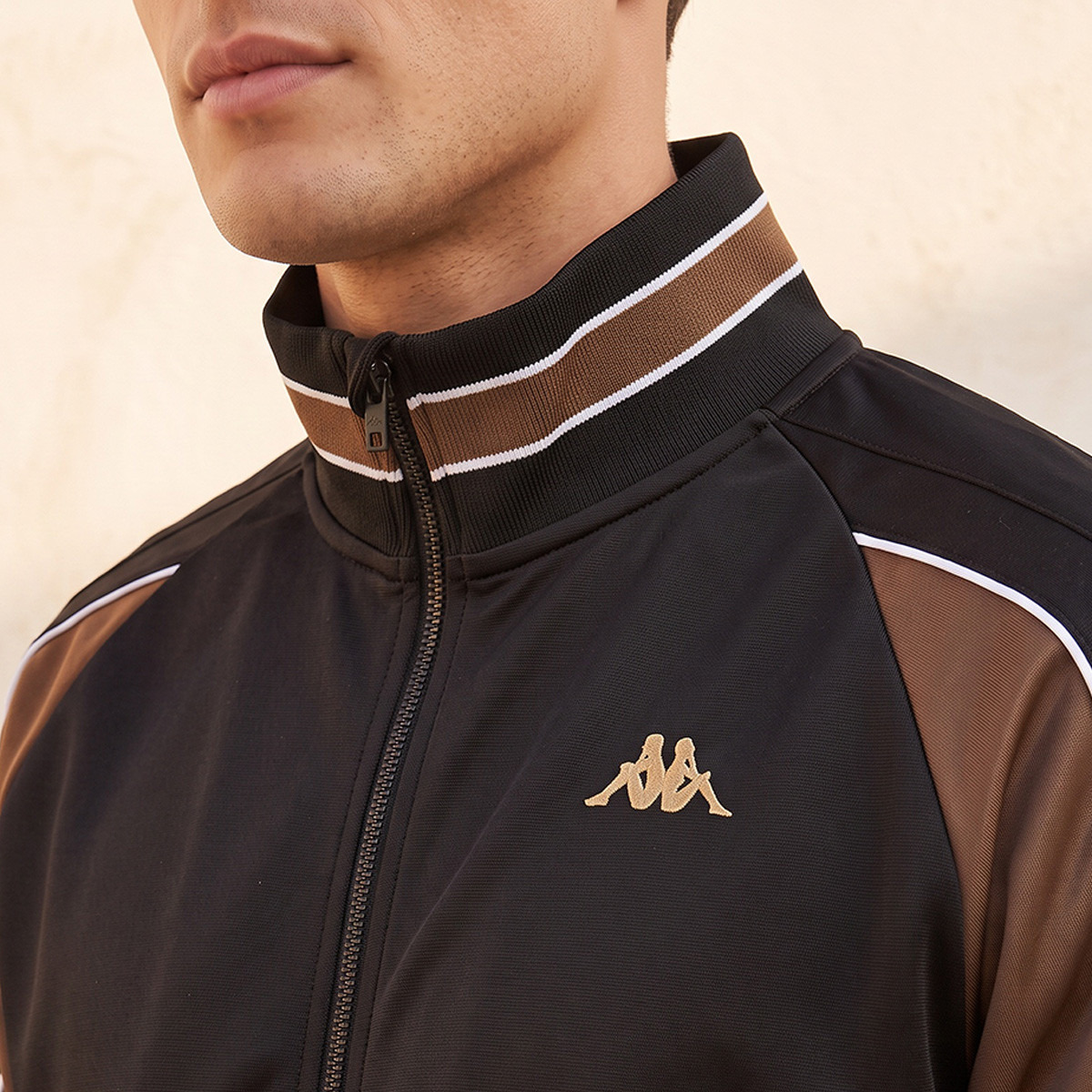Kappa Jacket with Colourblock Panel-men-clothing-jacketsandblazers-jackets-image-4