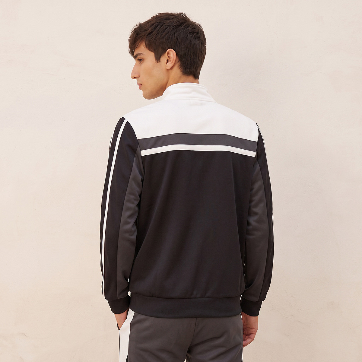 Kappa Jacket with Colourblock Panel-men-clothing-jacketsandblazers-jackets-image-3