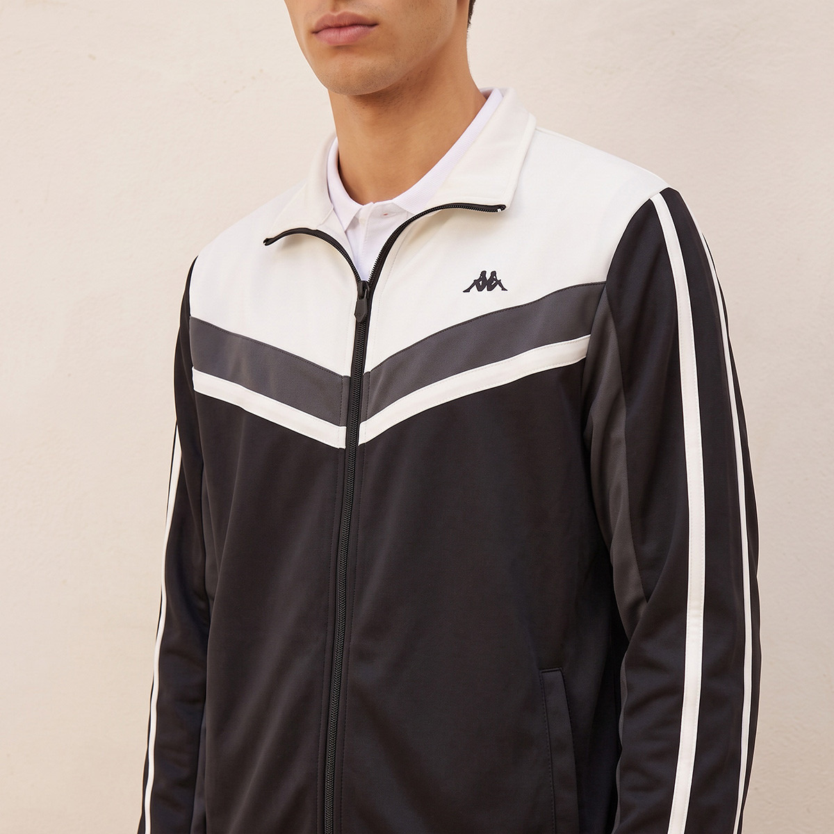 Kappa Jacket with Colourblock Panel-men-clothing-jacketsandblazers-jackets-image-4