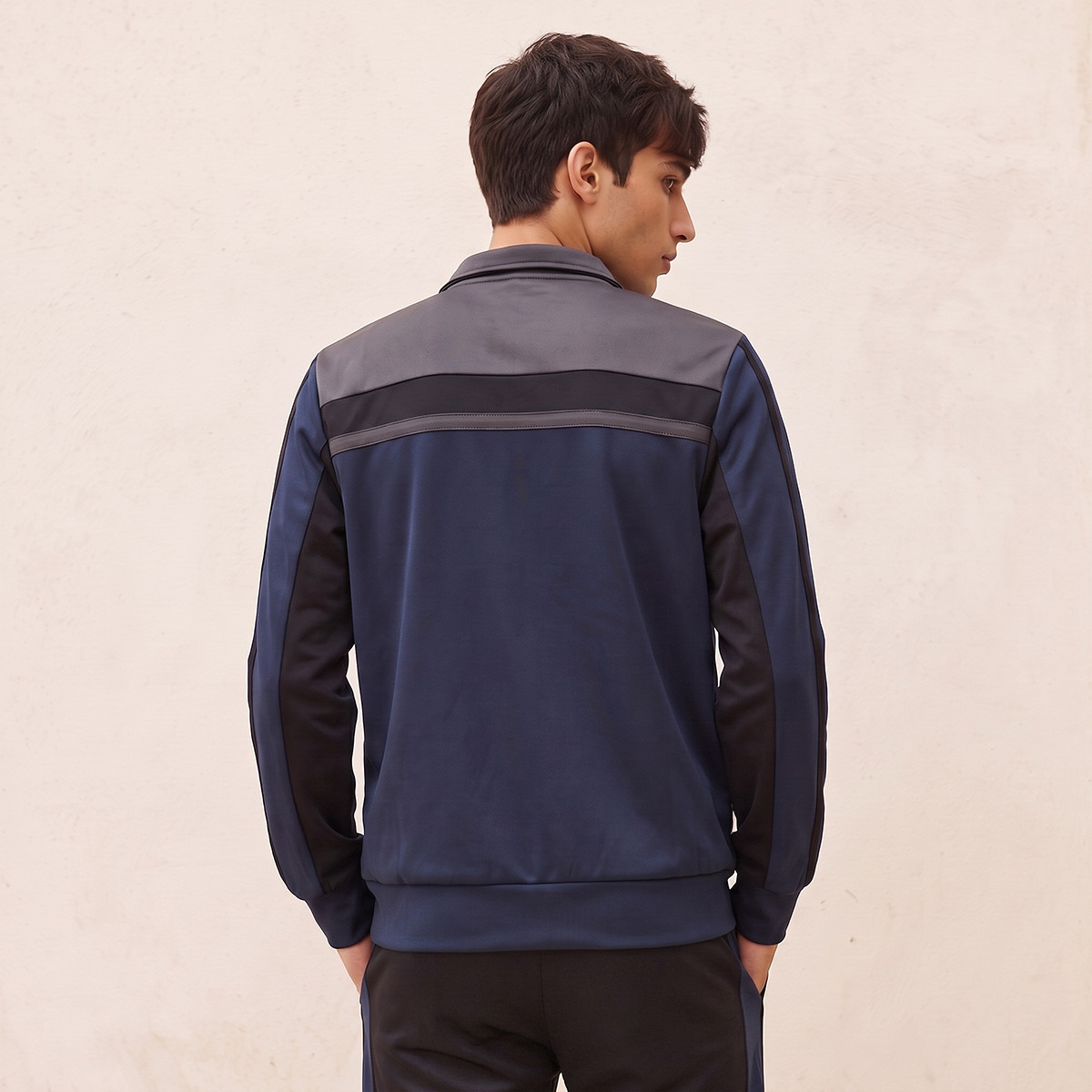 Kappa Jacket with Colourblock Panel-men-clothing-jacketsandblazers-jackets-image-3