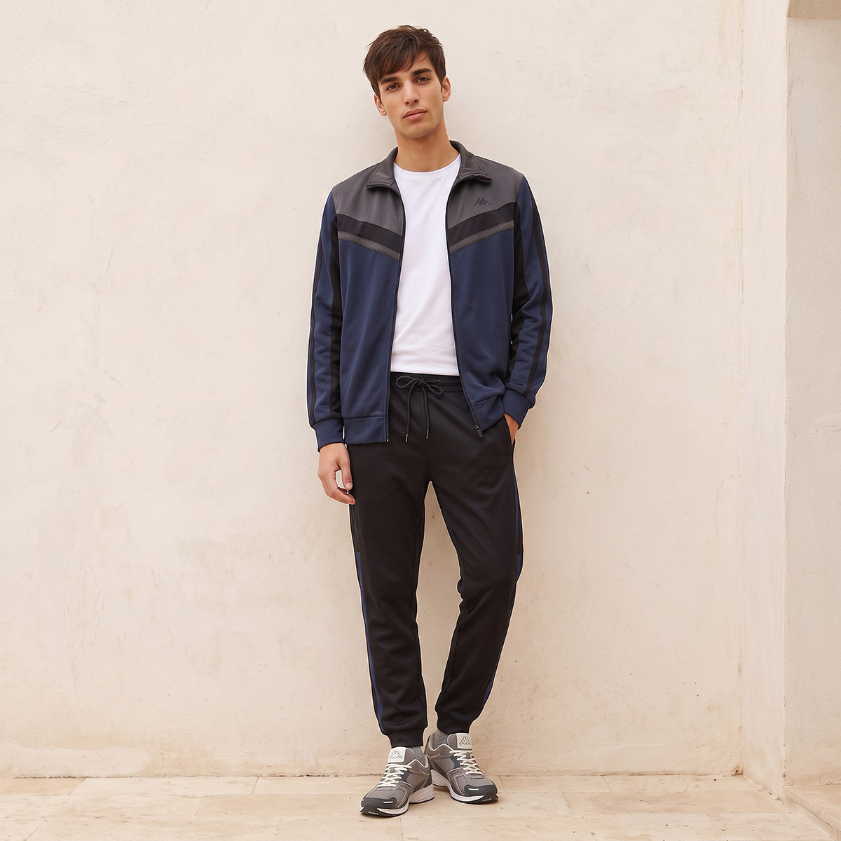 Kappa Jacket with Colourblock Panel-men-clothing-jacketsandblazers-jackets-image-5
