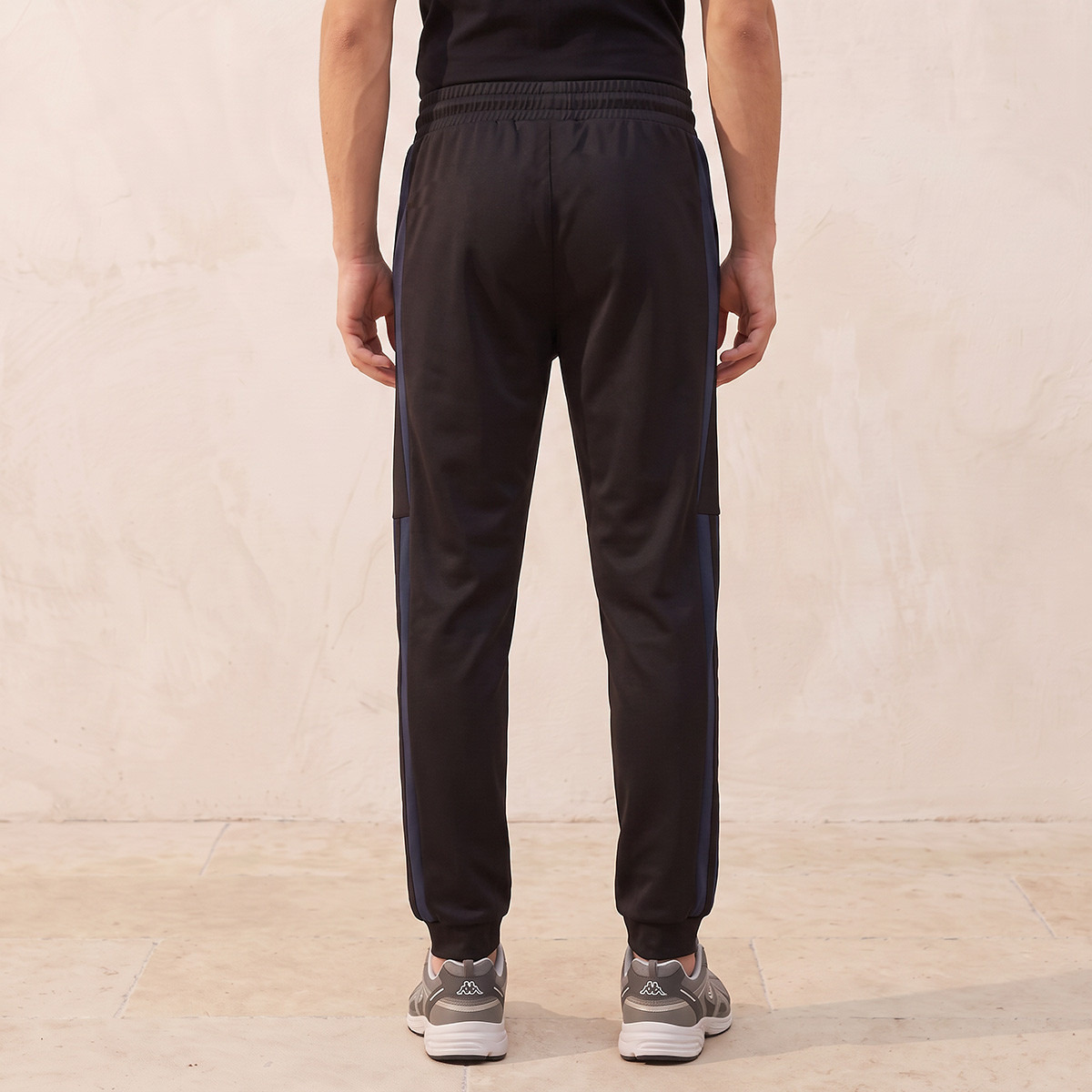 Kappa Joggers with Colourblock Panel-men-clothing-sportswearandactivewear-bottoms-joggers-image-3