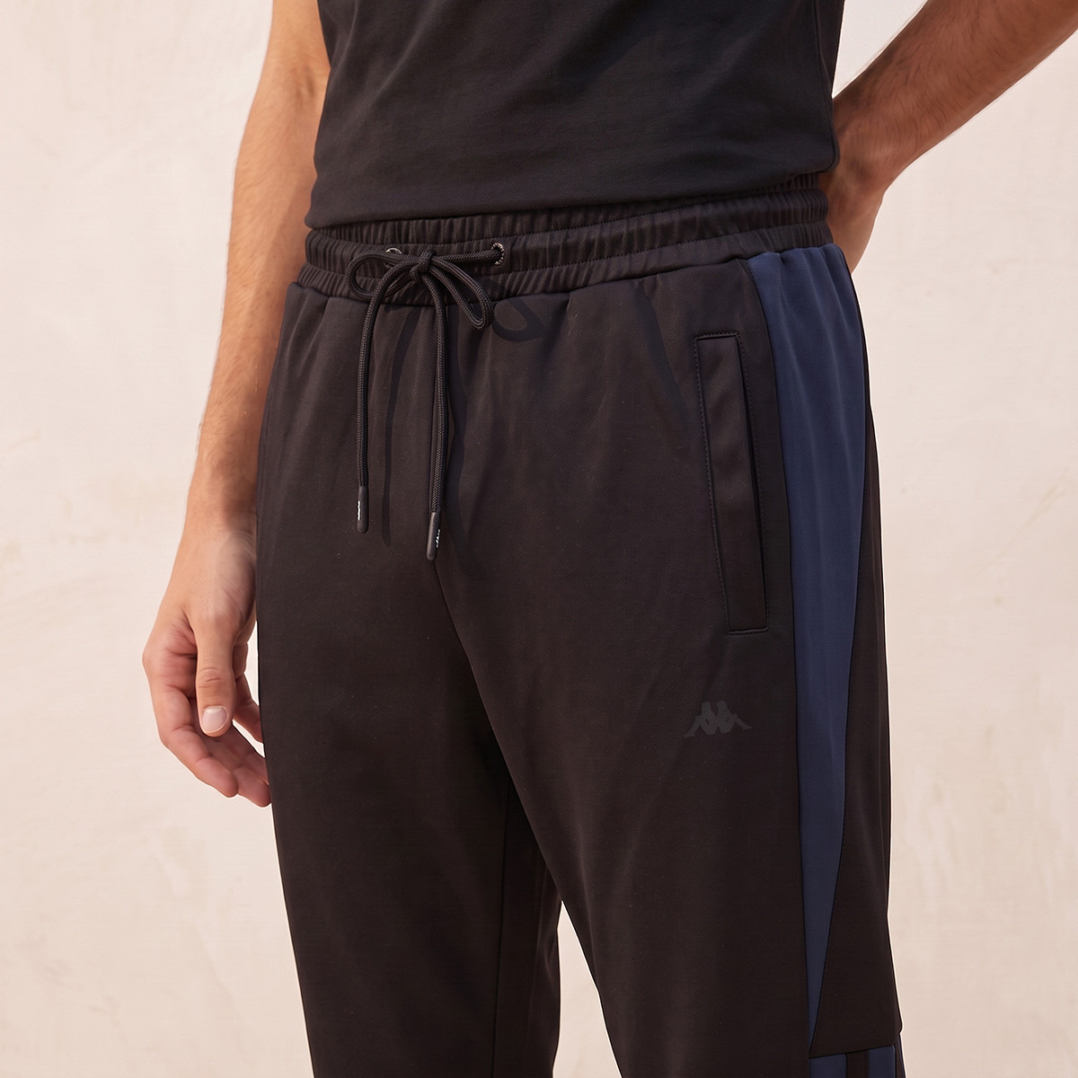 Kappa Joggers with Colourblock Panel-men-clothing-sportswearandactivewear-bottoms-joggers-image-4