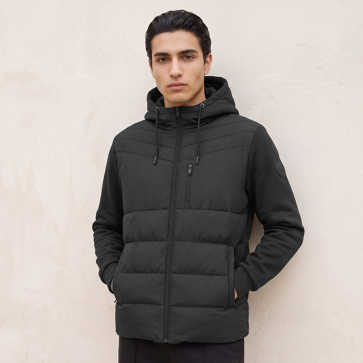 جاكيت منفوخ بغطاء رأس من كابا-men-clothing-jacketsandblazers-jackets-image-1