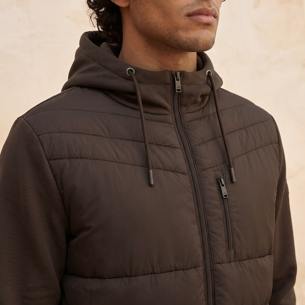 جاكيت منفوخ بغطاء رأس من كابا-men-clothing-jacketsandblazers-jackets-image-4
