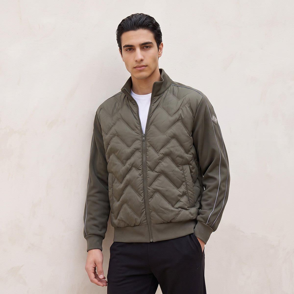 جاكيت مبطن بياقة عالية من كابا-men-clothing-jacketsandblazers-jackets-image-1
