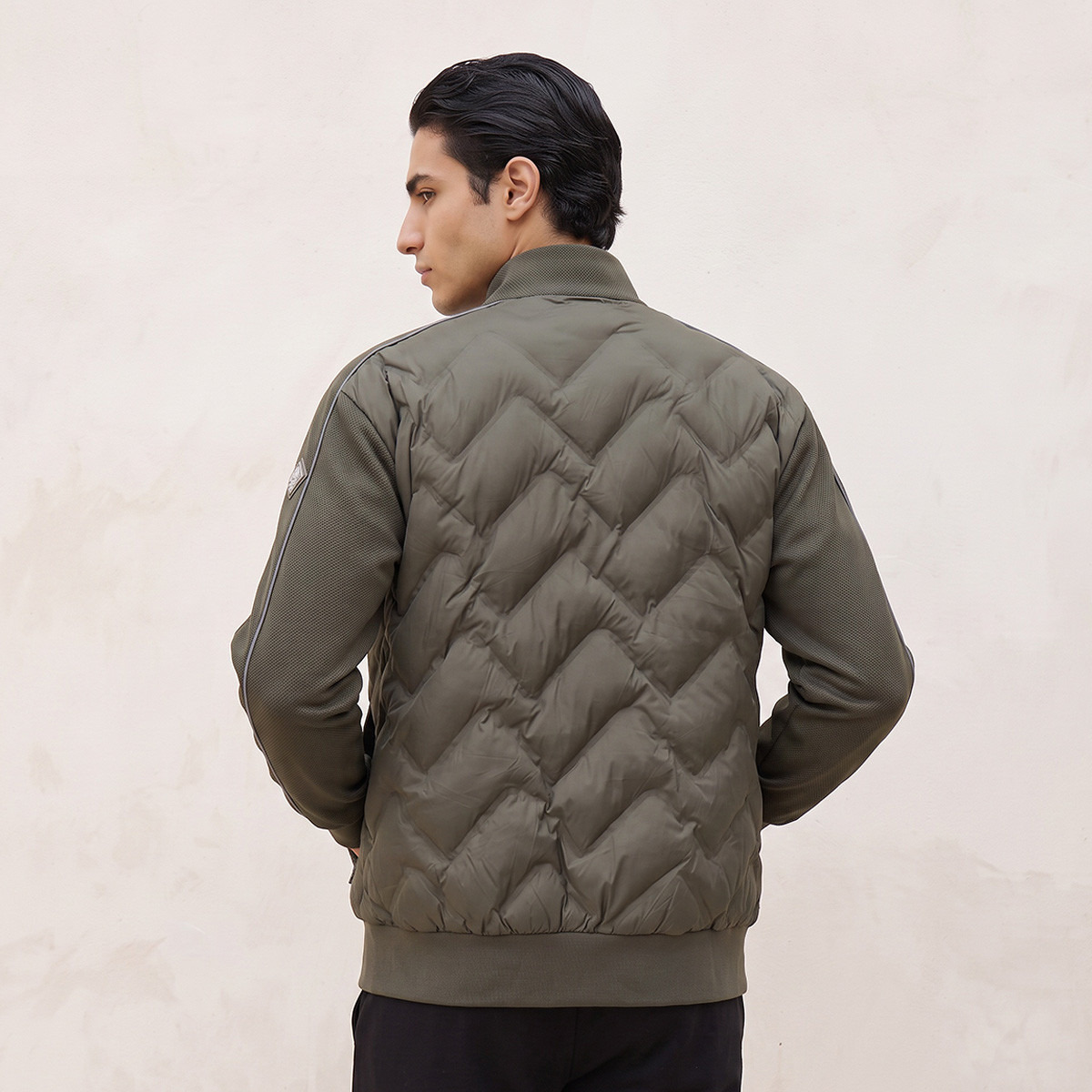 جاكيت مبطن بياقة عالية من كابا-men-clothing-jacketsandblazers-jackets-image-3