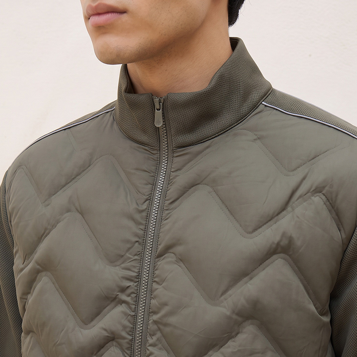 جاكيت مبطن بياقة عالية من كابا-men-clothing-jacketsandblazers-jackets-image-5