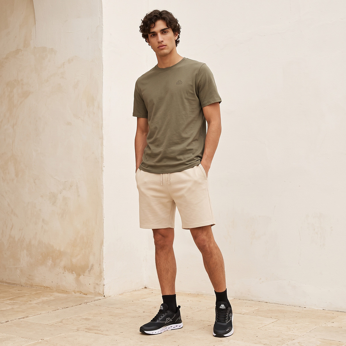 تيشيرت قابل للتمدد في اتجاهين من كابا-men-clothing-sportswearandactivewear-tshirtsandpolos-image-2