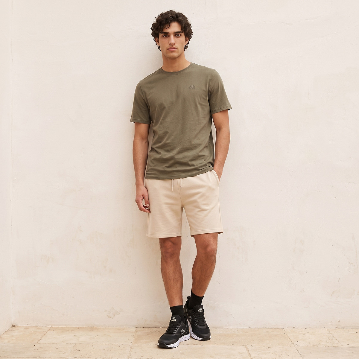 تيشيرت قابل للتمدد في اتجاهين من كابا-men-clothing-sportswearandactivewear-tshirtsandpolos-image-5