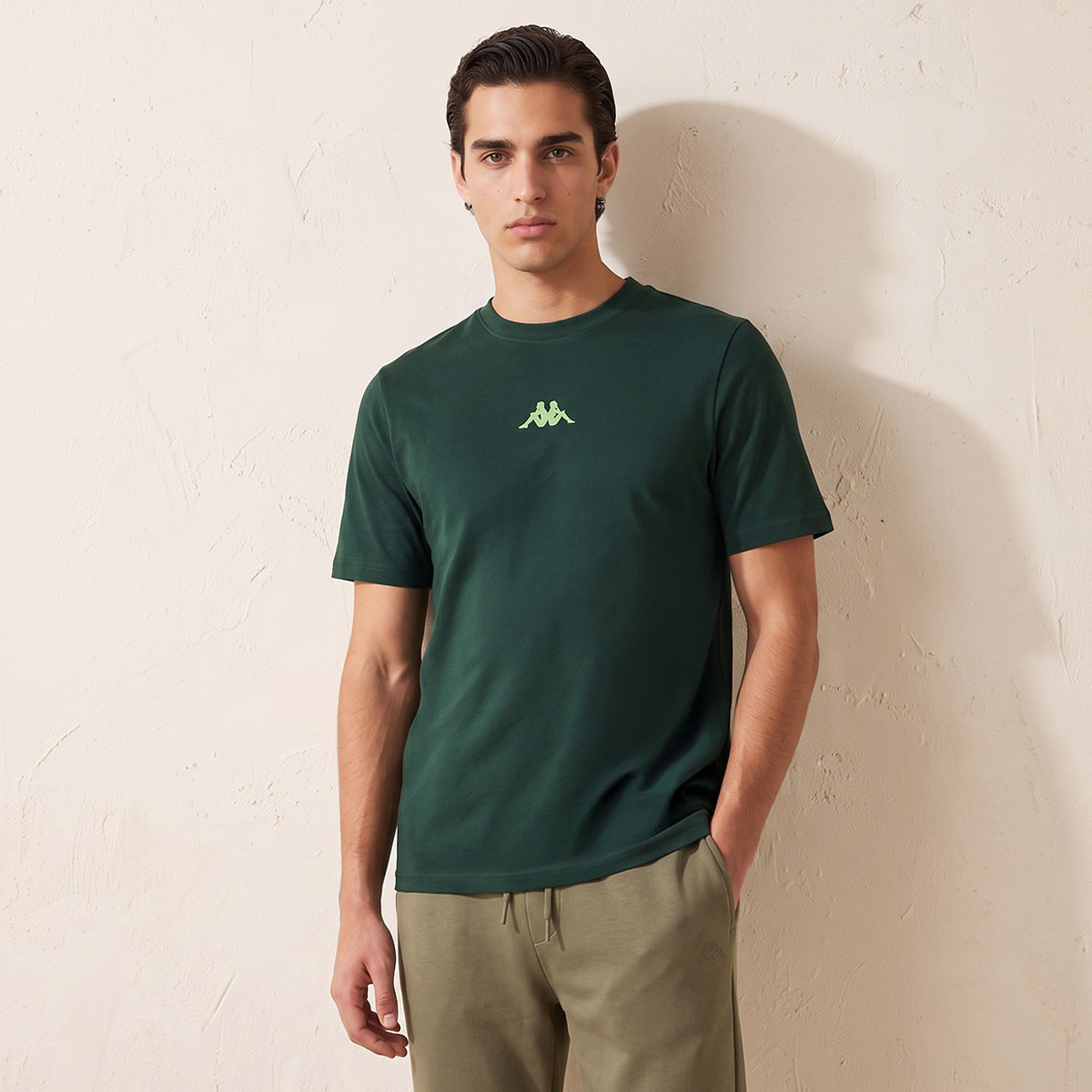 تيشيرت بطبعات شعار من كابا-men-clothing-sportswearandactivewear-tshirtsandpolos-image-1