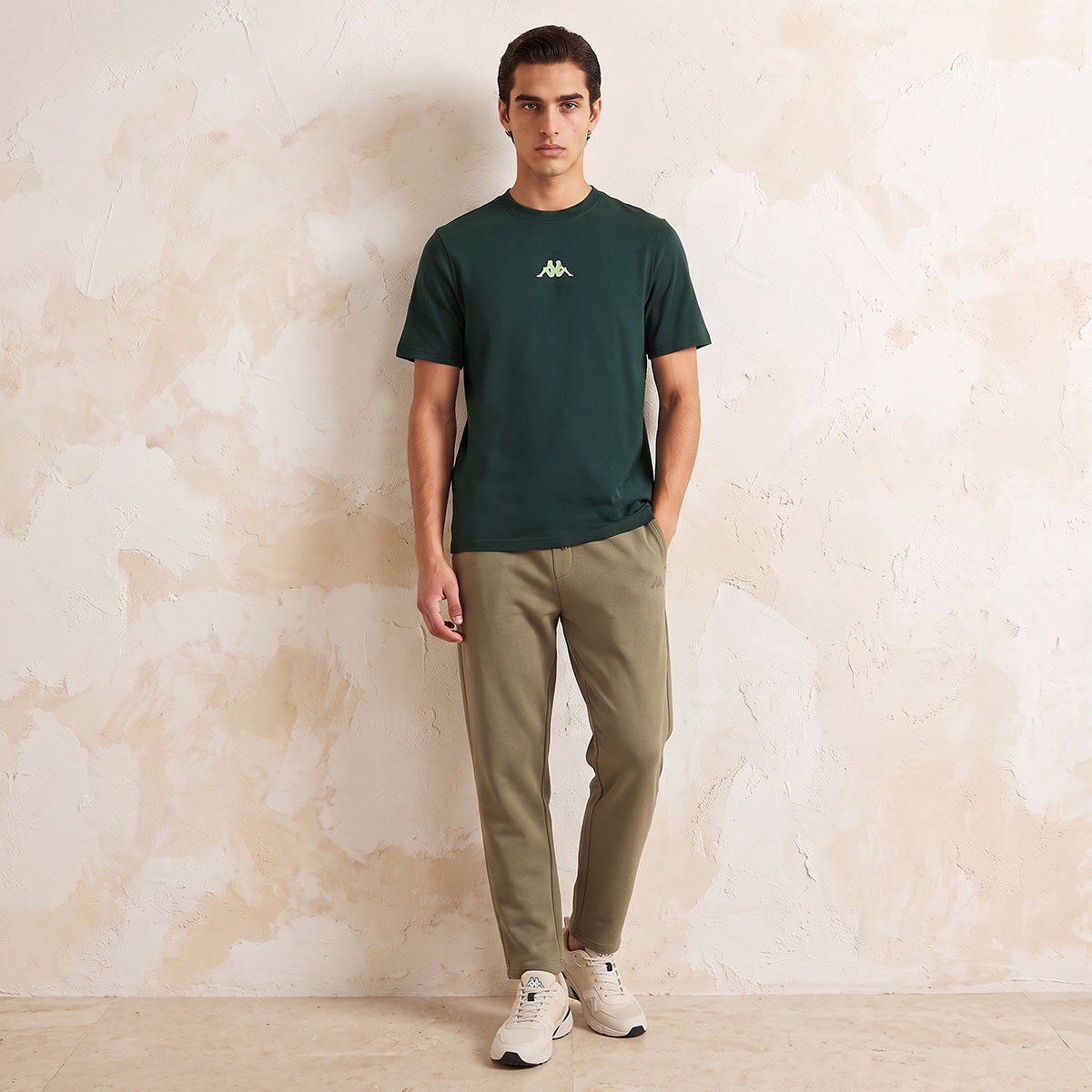 تيشيرت بطبعات شعار من كابا-men-clothing-sportswearandactivewear-tshirtsandpolos-image-2