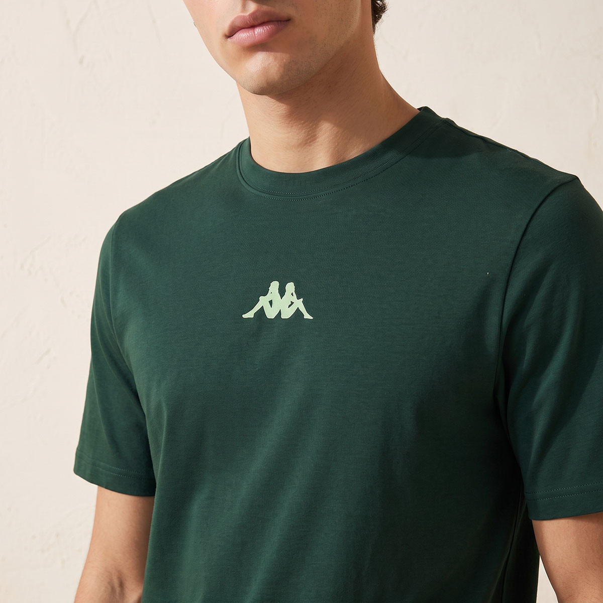 تيشيرت بطبعات شعار من كابا-men-clothing-sportswearandactivewear-tshirtsandpolos-image-4