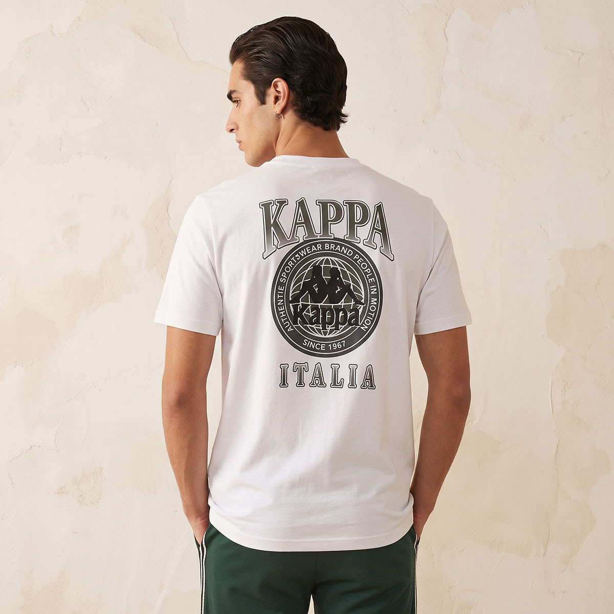 تيشيرت بطبعات شعار من كابا-men-clothing-sportswearandactivewear-tshirtsandpolos-image-1