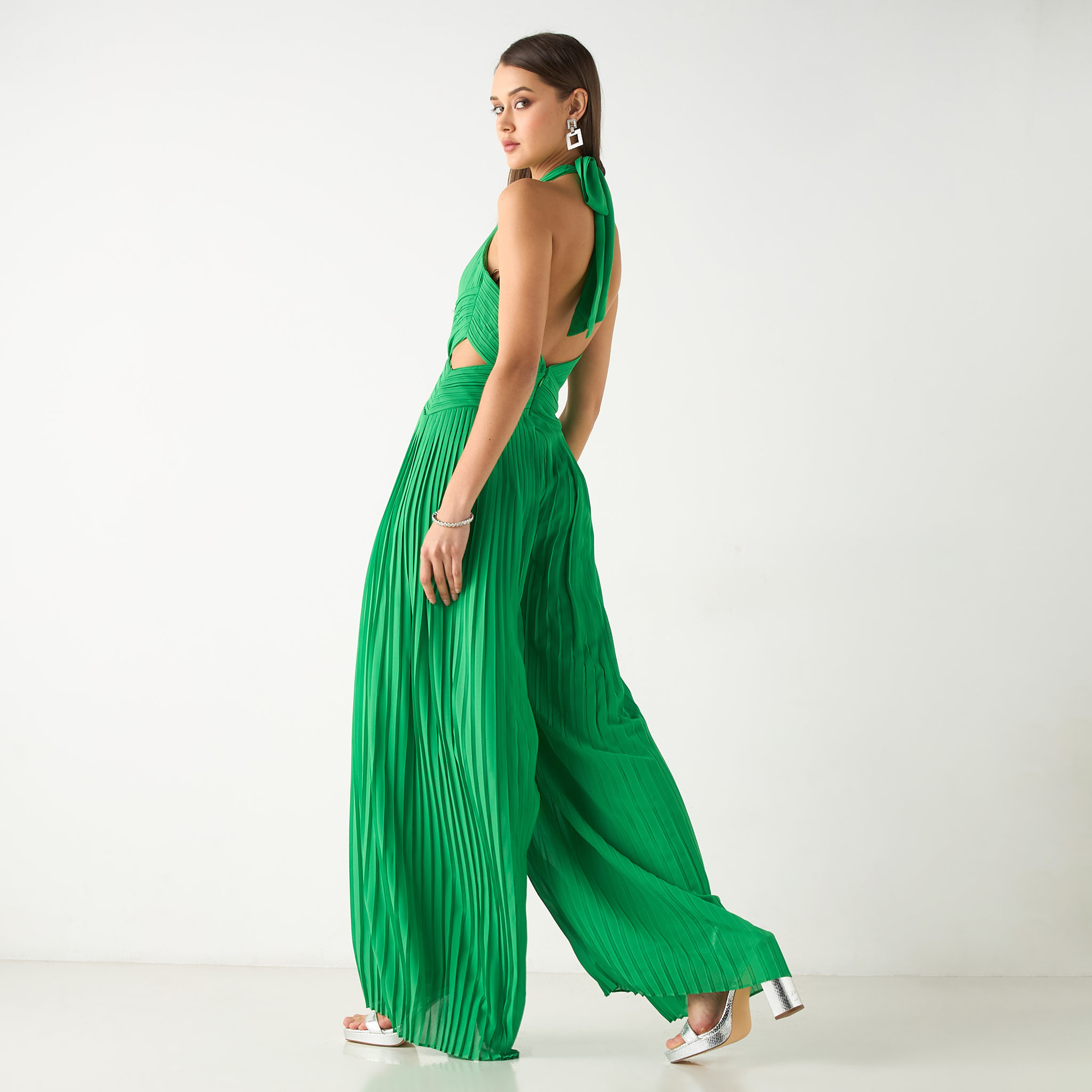 أفرول دون أكمام بطيات مع ياقة V من تي إف إن سي-women-clothing-jumpsuits-image-3