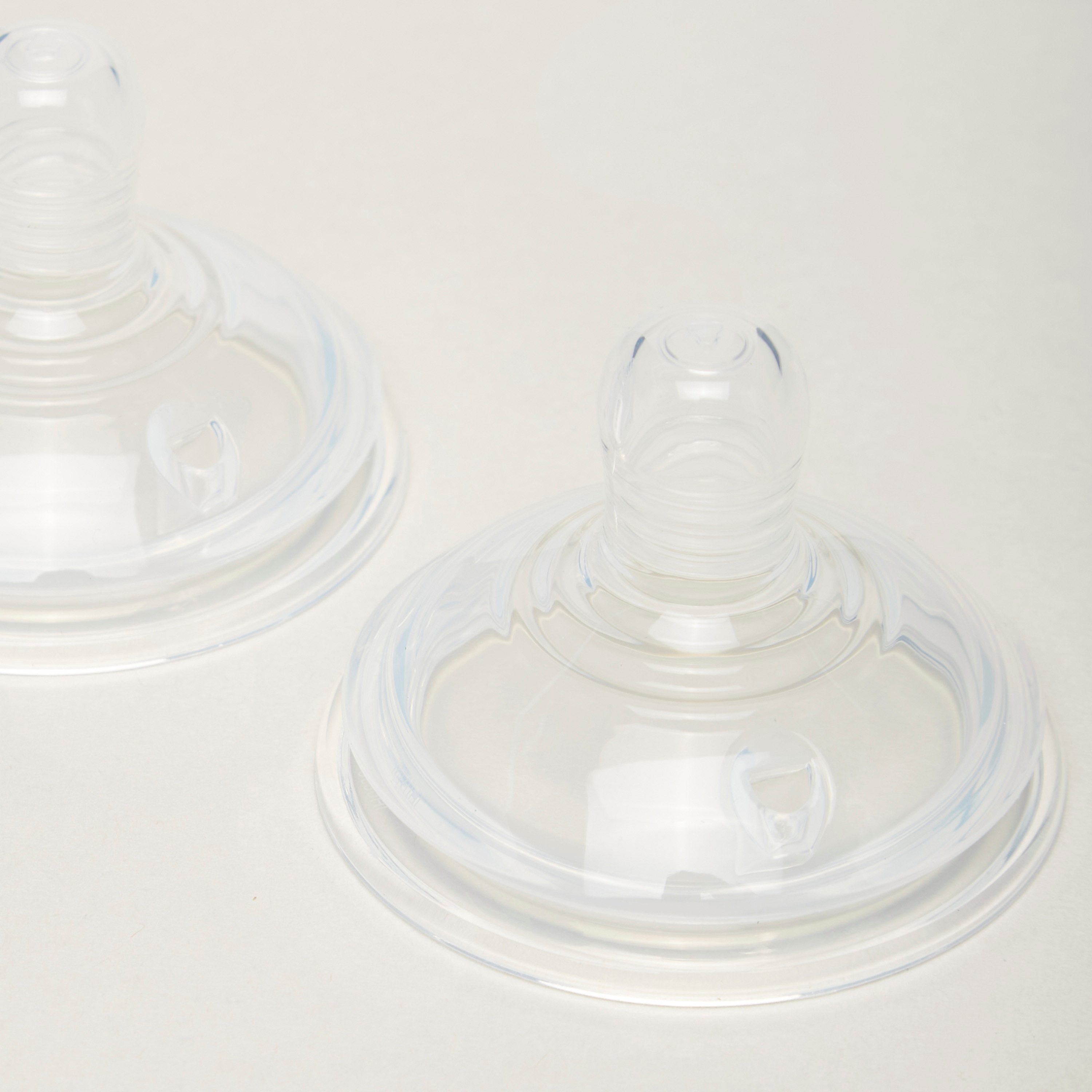 حلمات أقرب إلى الطبيعة من تومي تيبي- طقم من قطعتين - 6 شهور +-baby-feeding-feedingbottles-bottlesandteats-image-2