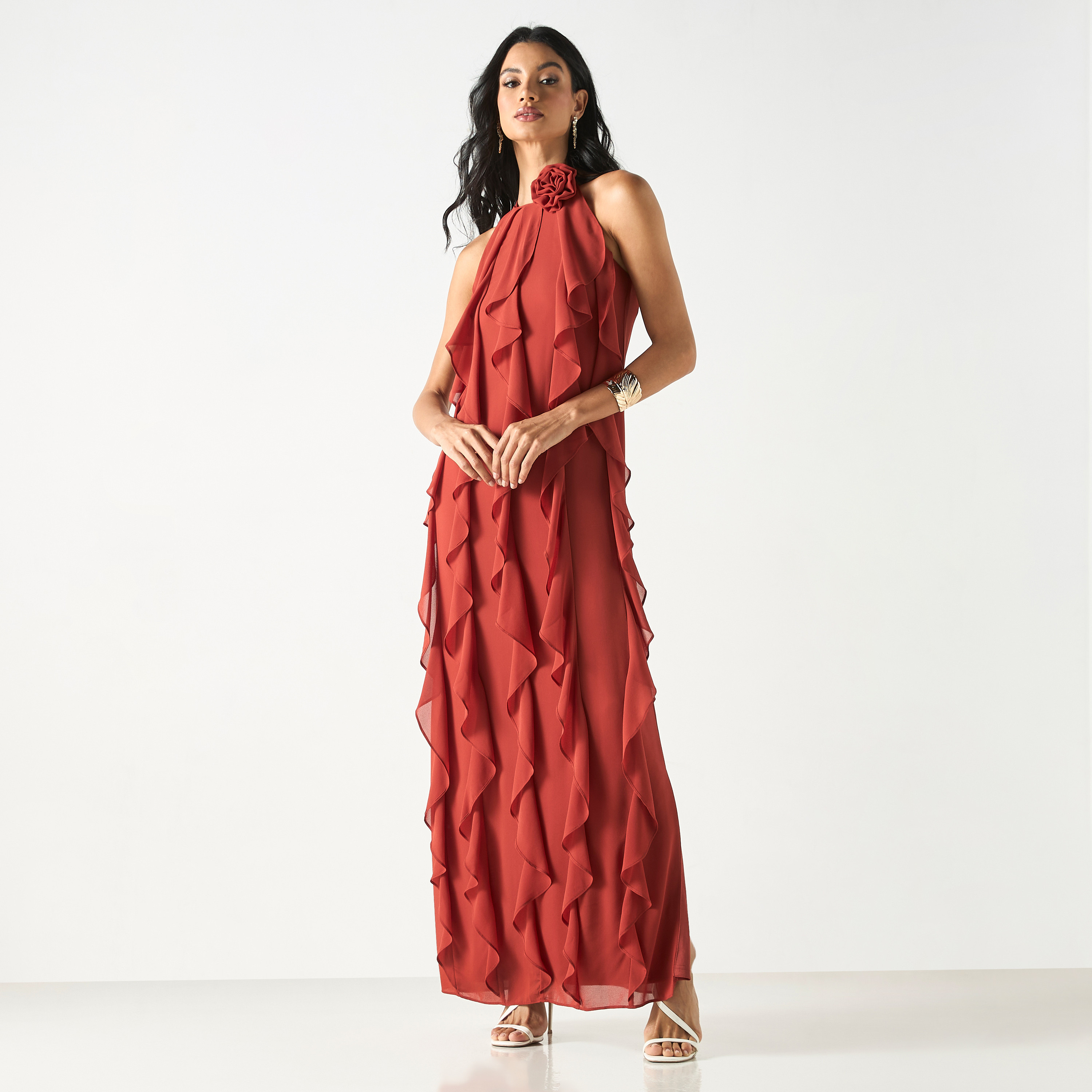 فستان دون أكمام بياقة عالية وتفاصيل كشكش وزينة أزهار-women-clothing-dresses-image-1