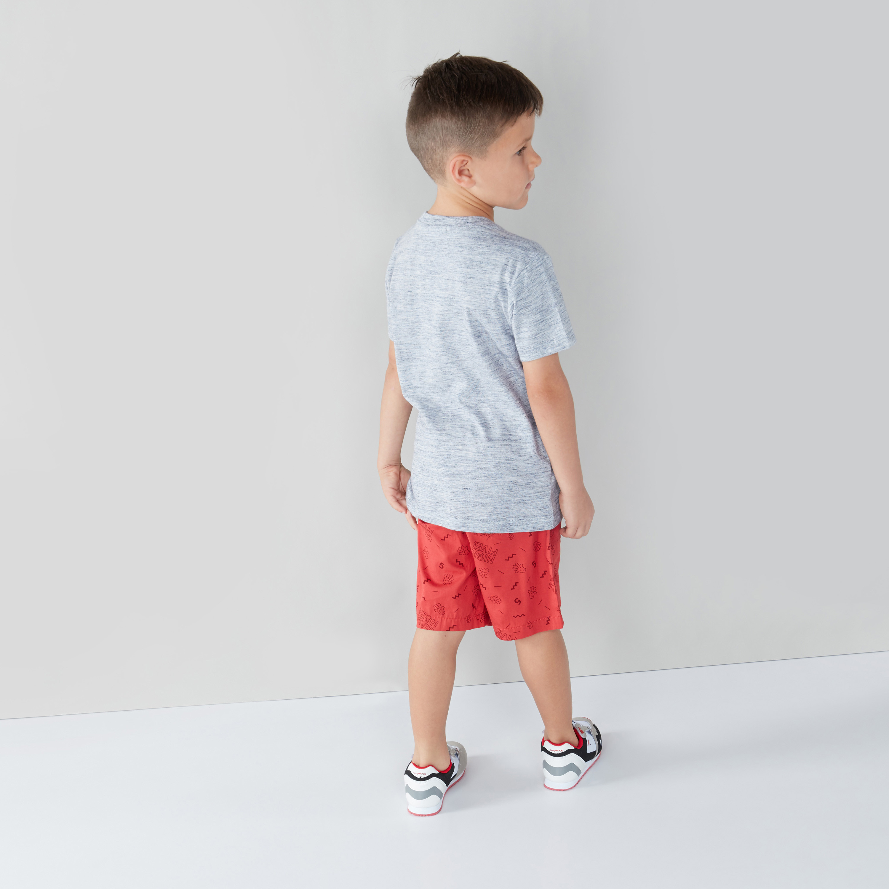 شورت بخصر مطّاطي وبطبعات من بوسيني-cpkids-clothing-boys-bottoms-shorts-image-3