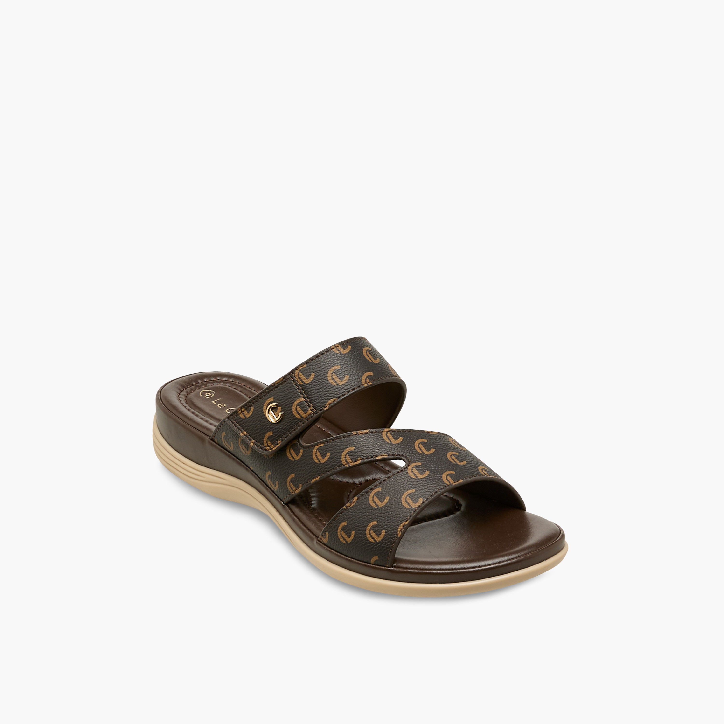 صندل بطبعات مونوجرام للنساء من لو كونفورت-women-shoes-flats-sandals-image-2