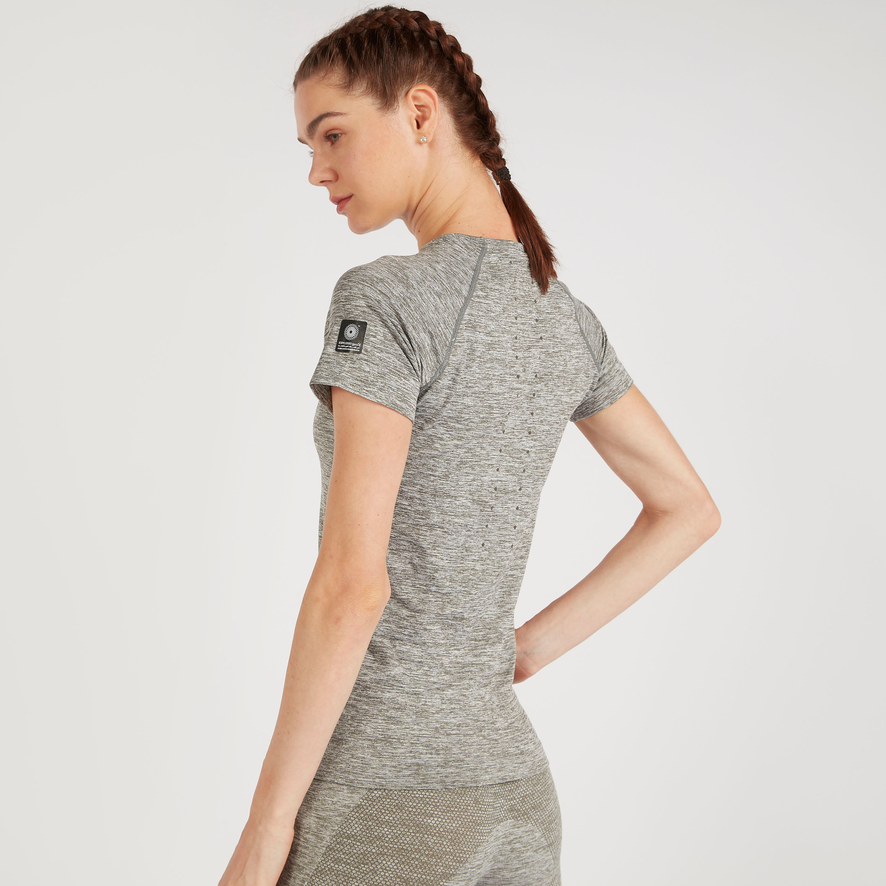 تيشيرت سادة بياقة ضيّقة وأكمام قصيرة-sports-women-clothing-tshirtsandvests-image-4