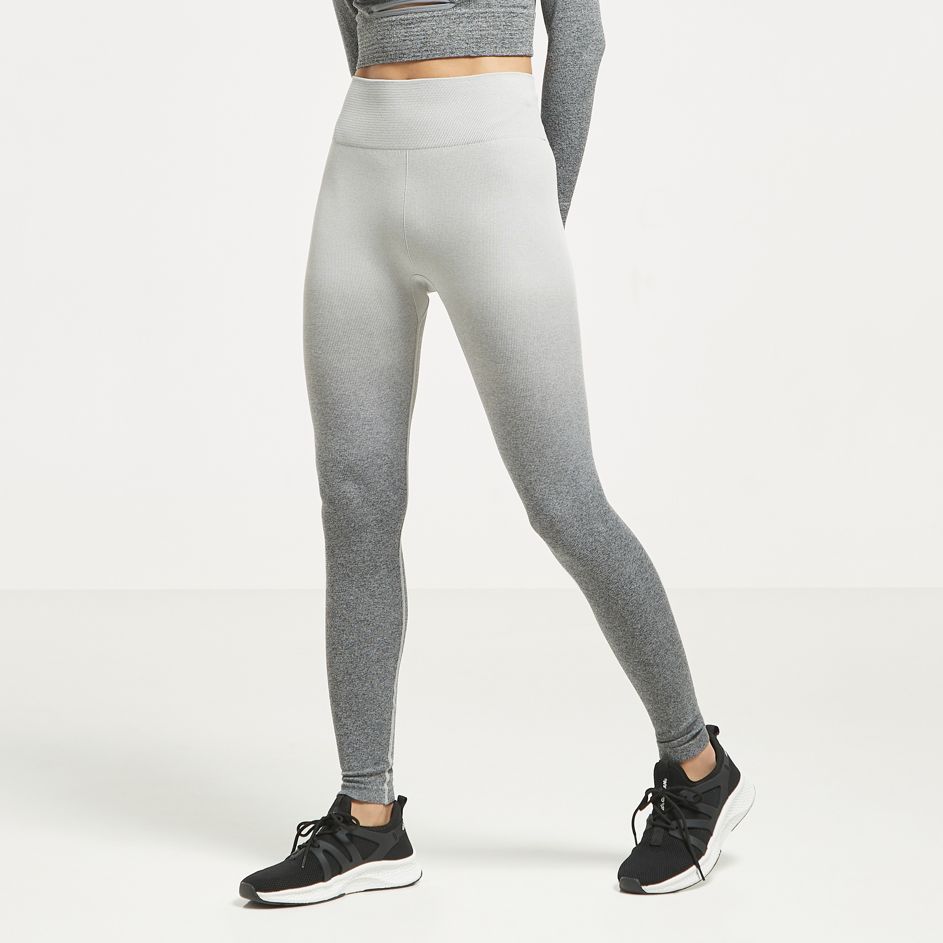 Seamless waistband outlet leggings