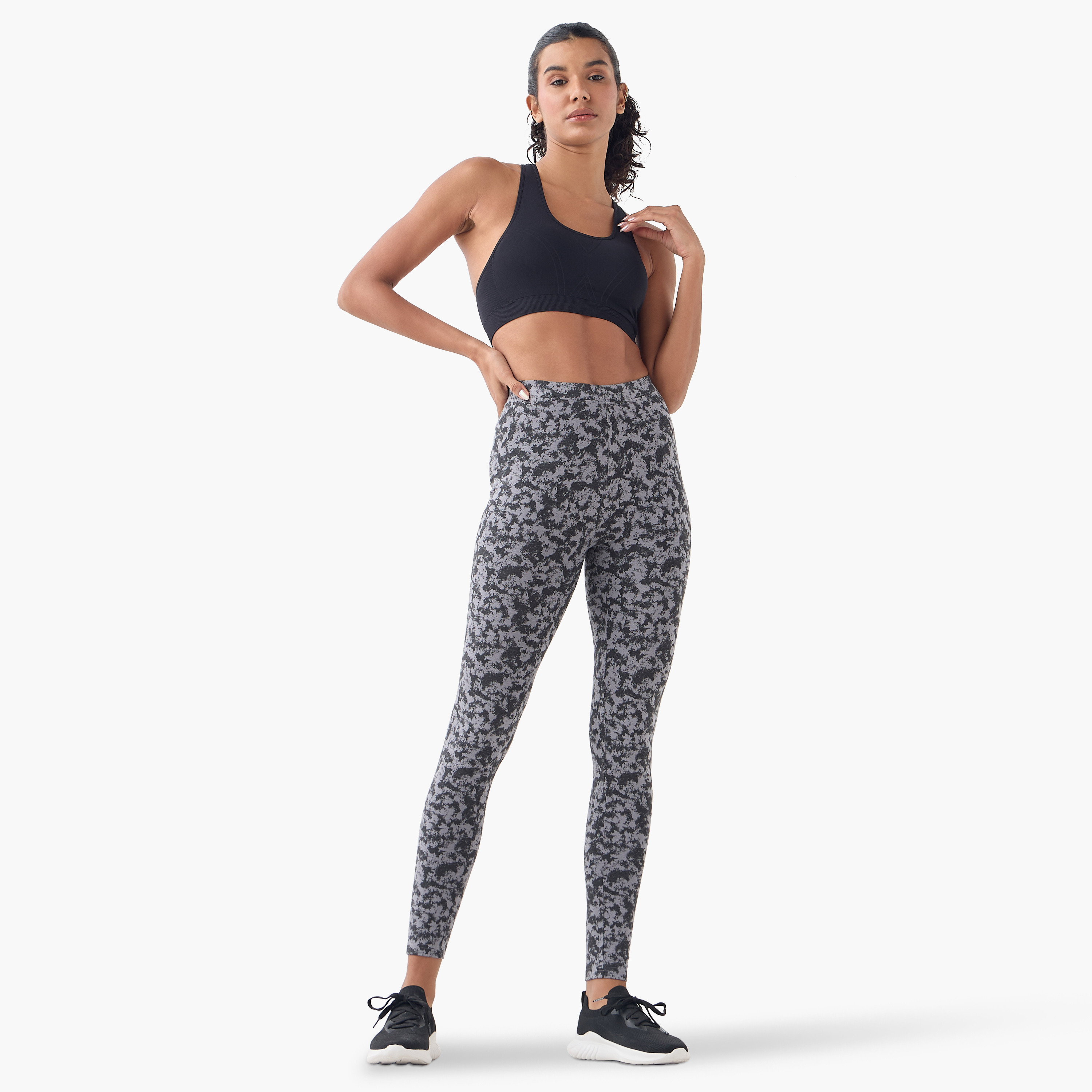 صدرية رياضية بارزة الملمس بظهر متقاطع-women-clothing-sportswearandactivewear-sportsbras-image-2