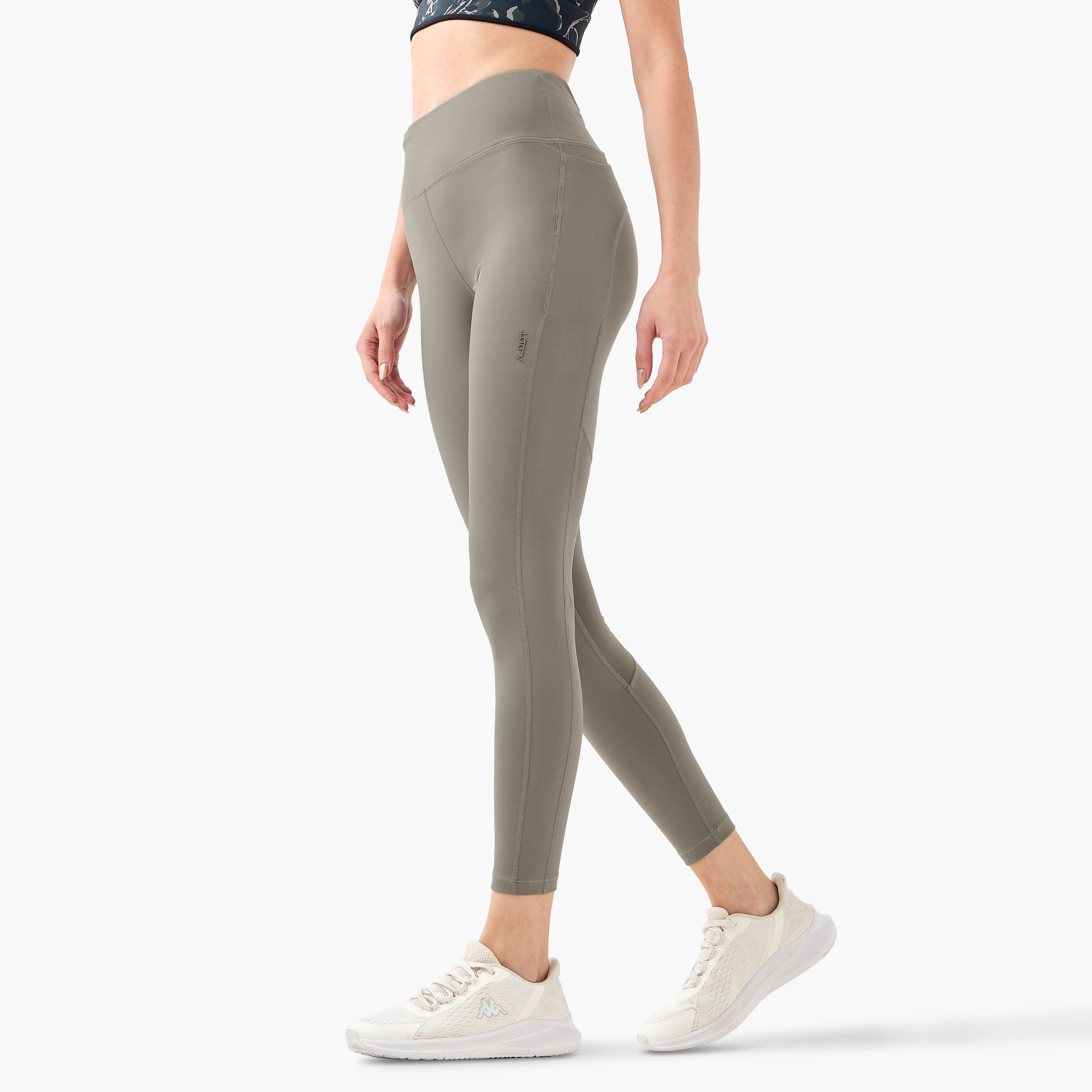 Skinny Fit Performance Leggings-sports-women-clothing-activewearleggings-image-1