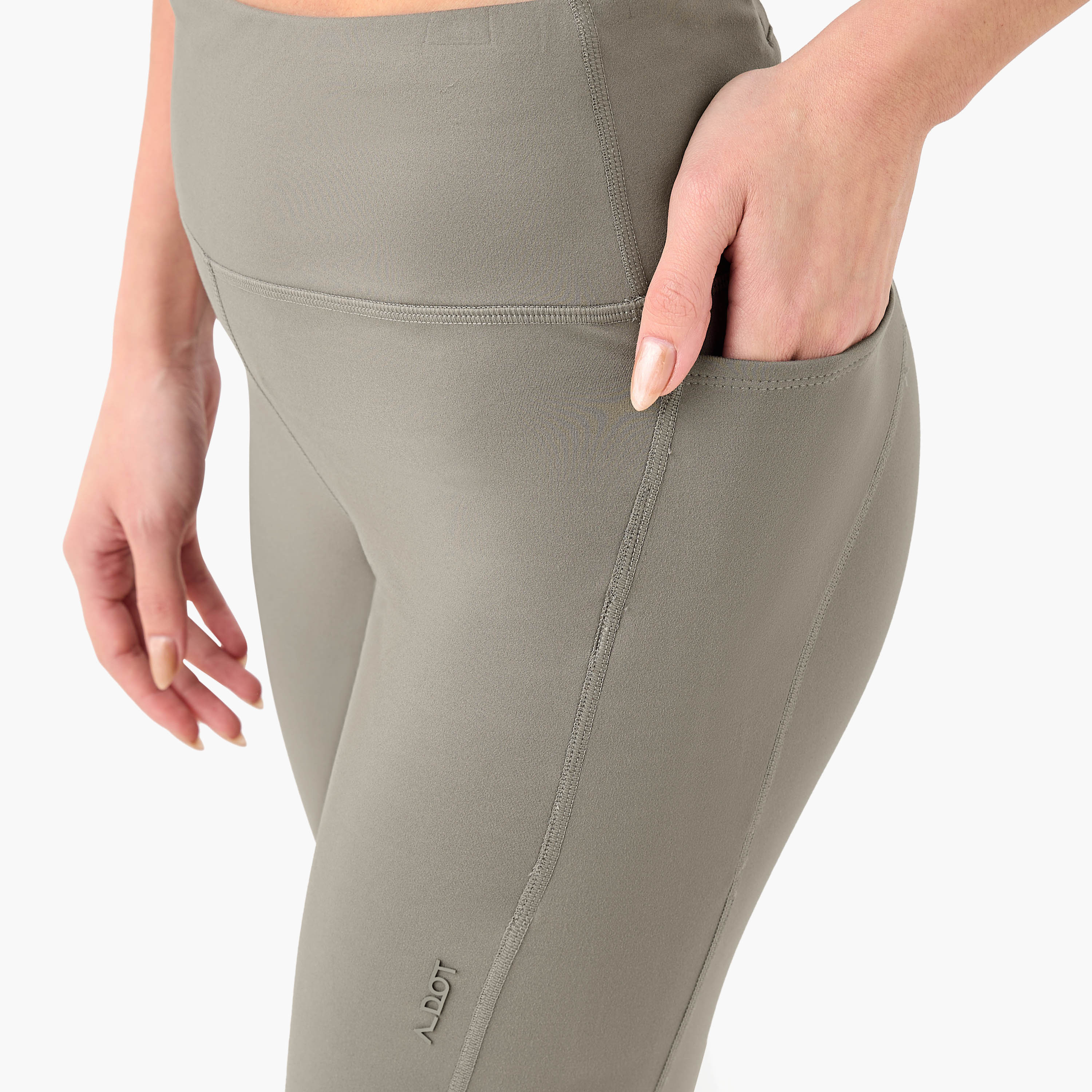 Skinny Fit Performance Leggings-sports-women-clothing-activewearleggings-image-4