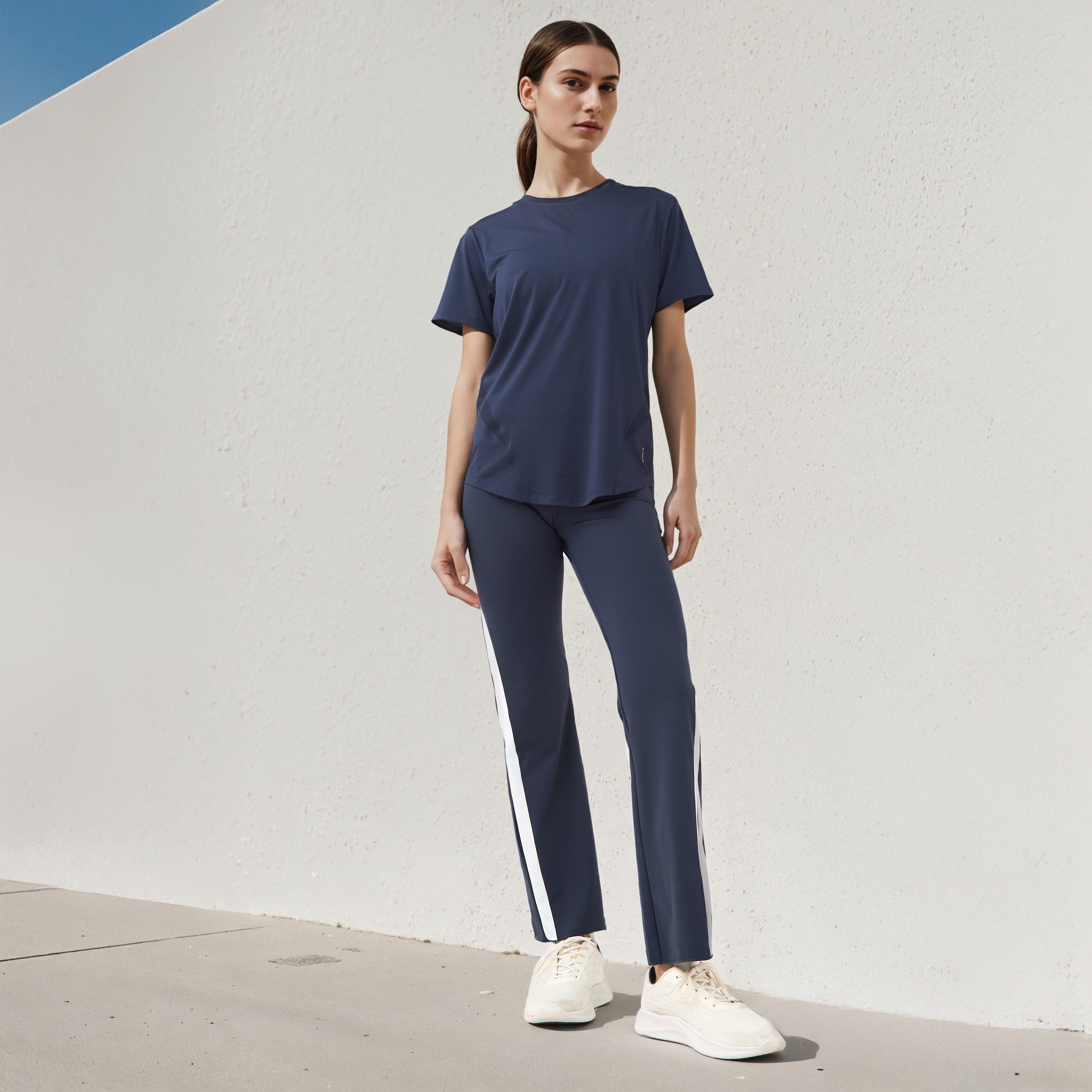 Regular Fit Performance T-shirt-women-clothing-tshirts-image-2