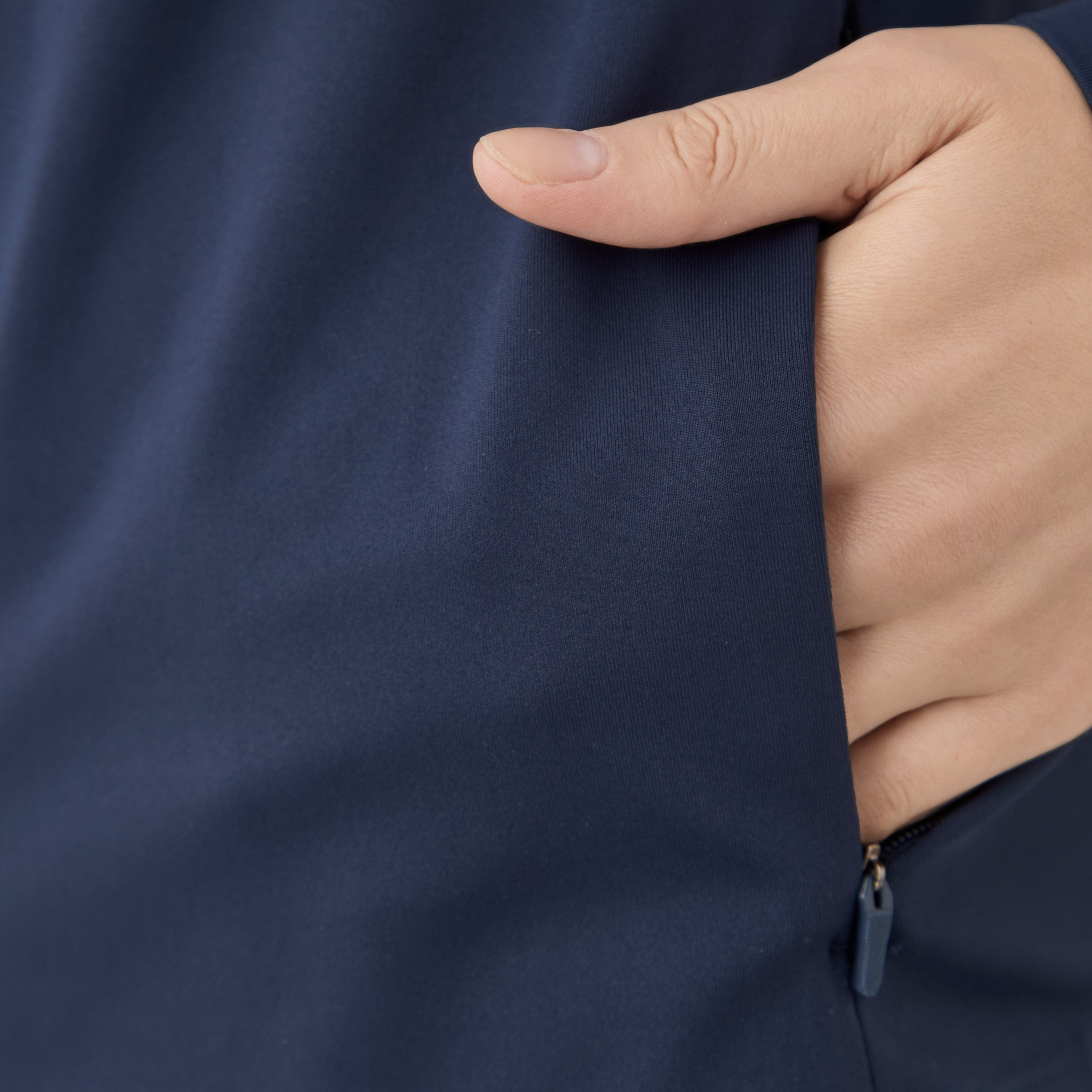 جاكيت بسحاب أمامي وجيوب-women-clothing-sportswearandactivewear-coatsandjackets-jackets-image-1