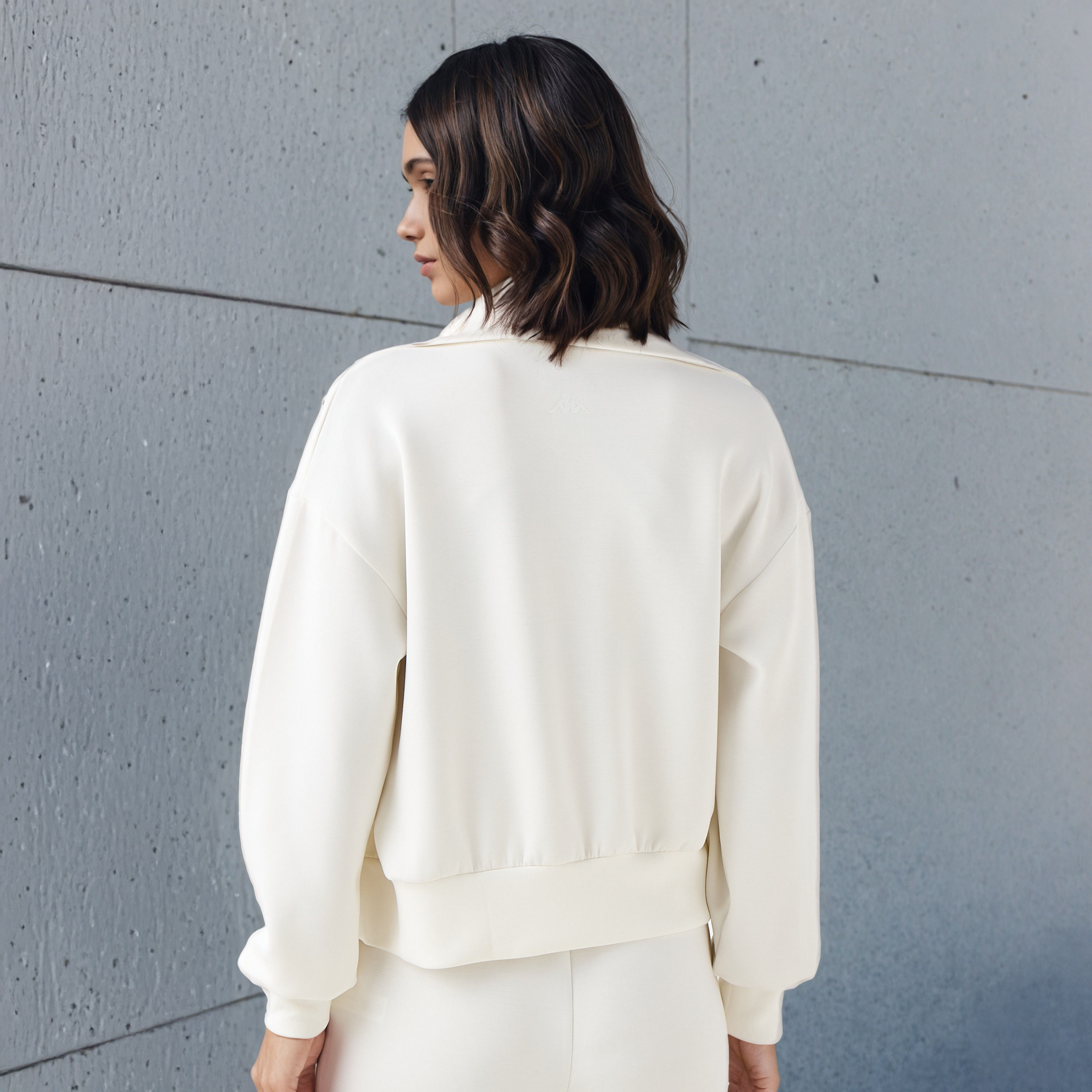جاكيت بسحاب إغلاق وخيوط بارزة من كابا-sports-women-clothing-coatsandjackets-jackets-image-8