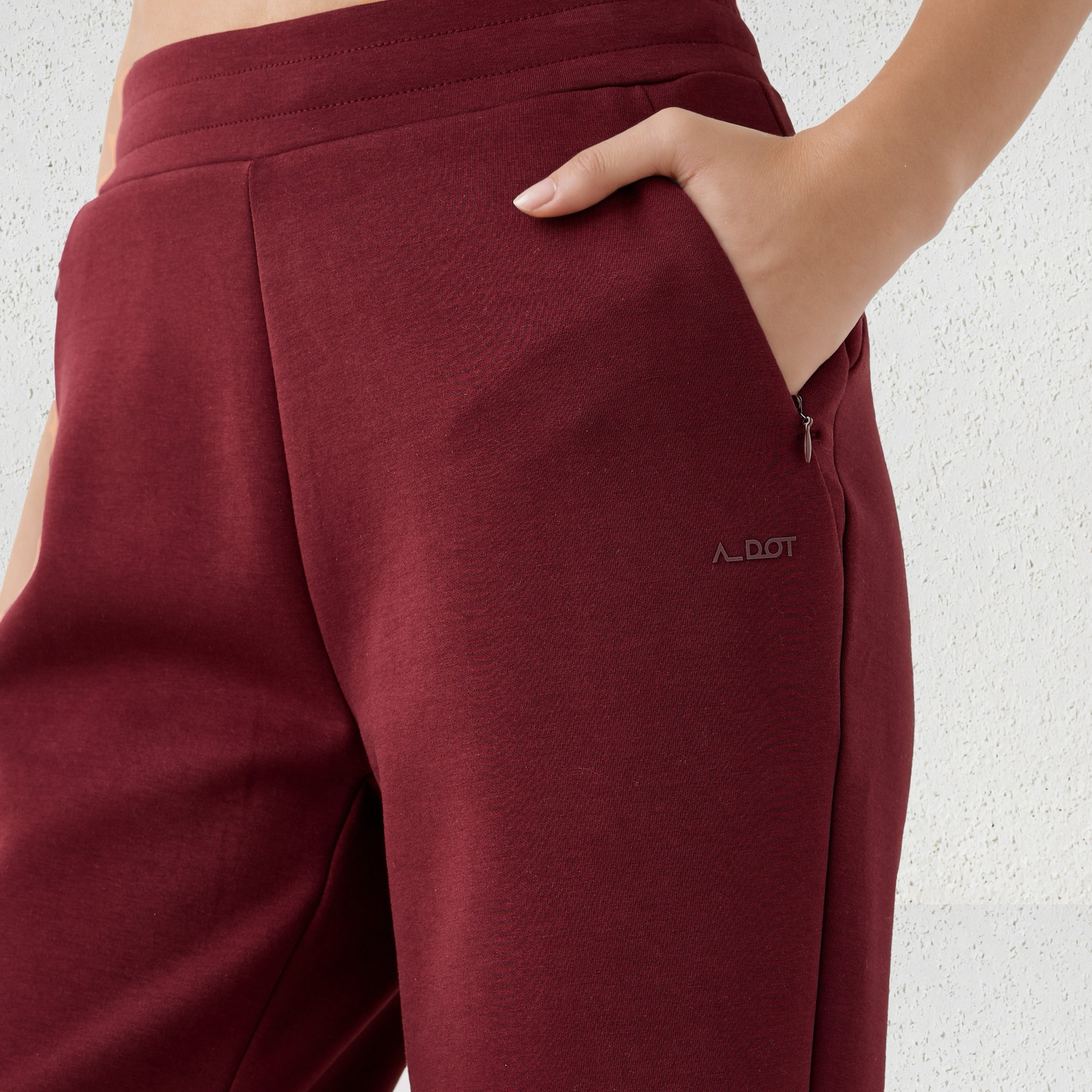 بنطلون رياضي نسائي بقصة عادية وجيوب بسحاب-women-clothing-trousers-image-10
