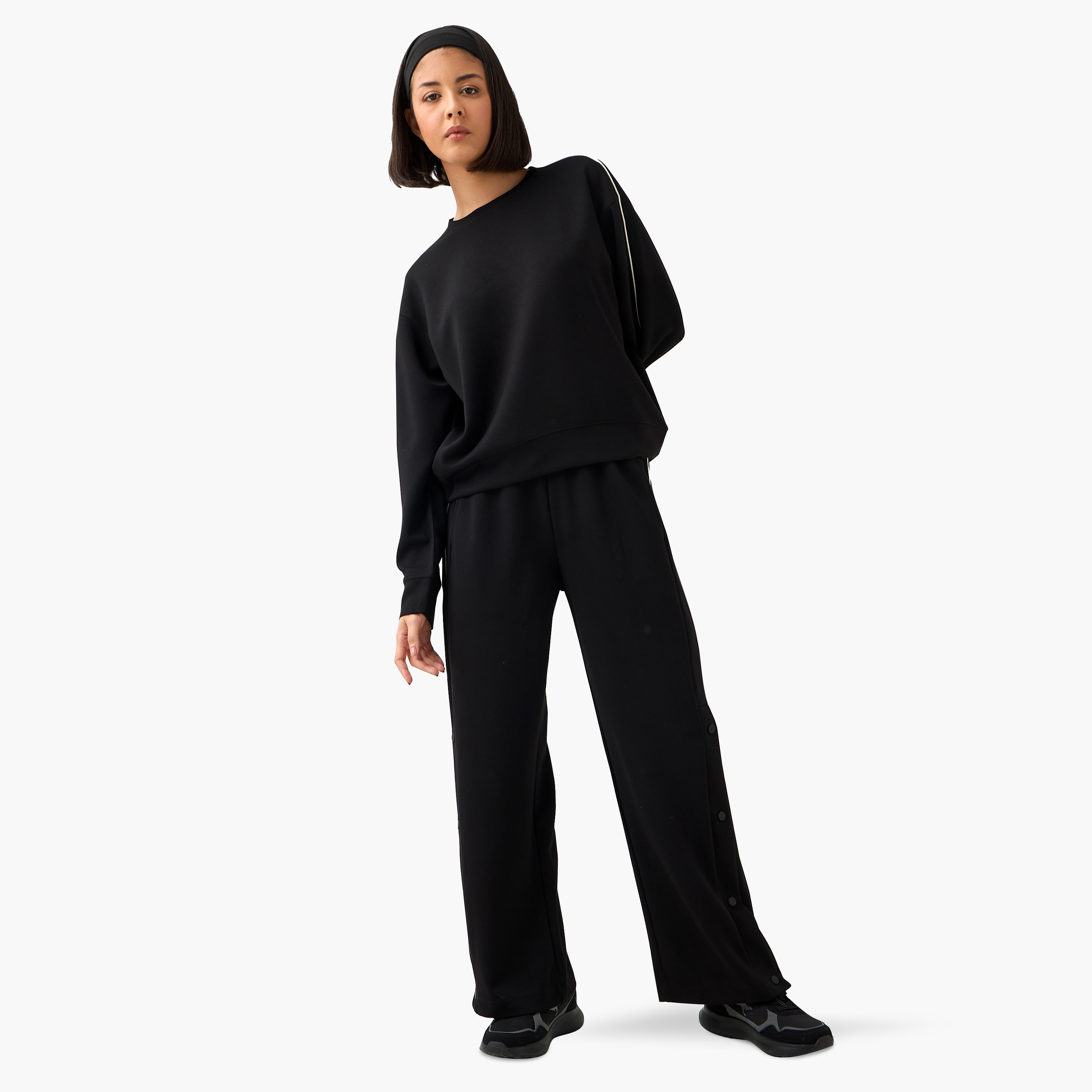سويت شيرت بتفاصيل خطوط متباينة للنساء-women-clothing-coordsets-image-2