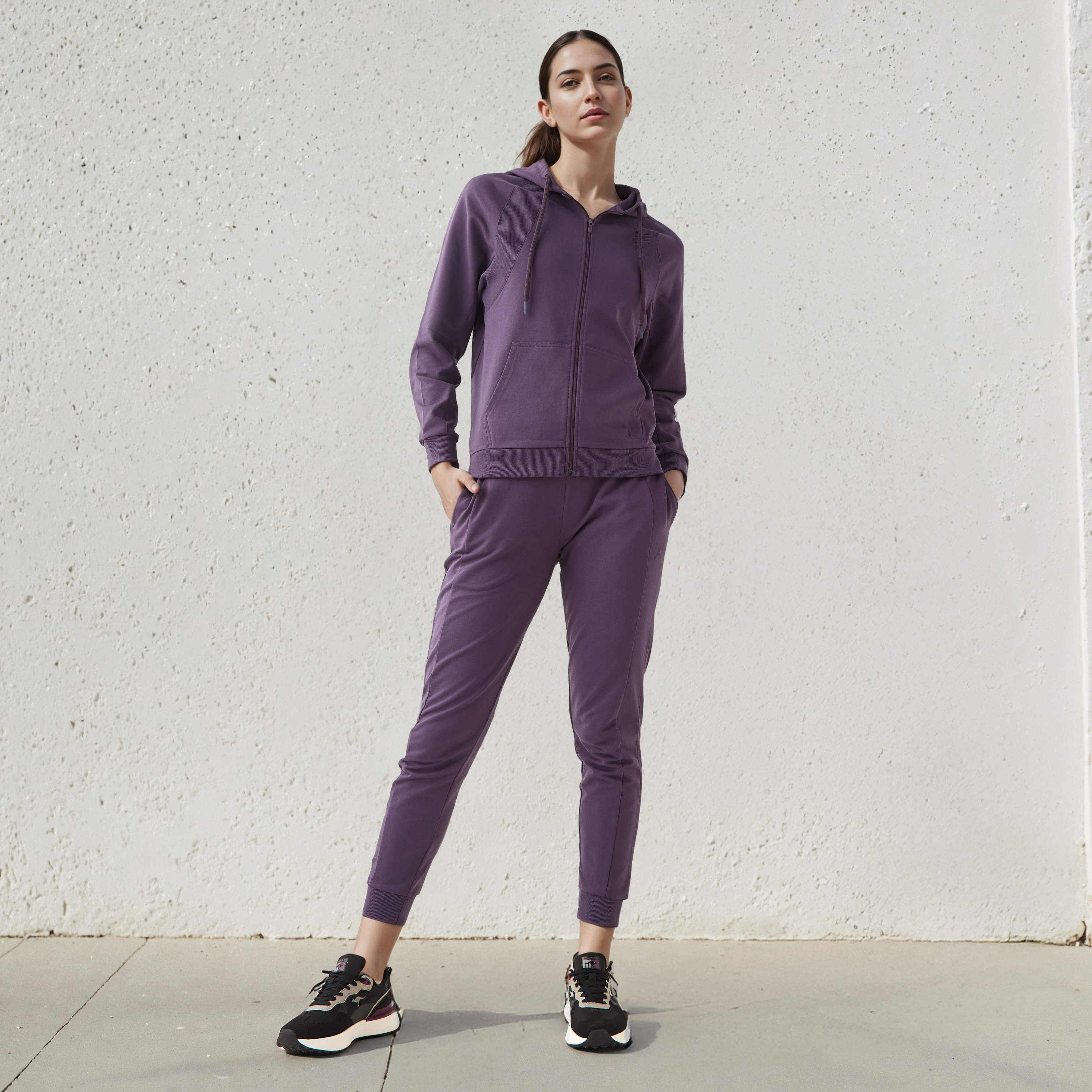جاكيت بقبعة للنساء-women-clothing-sportswearandactivewear-coatsandjackets-jackets-image-4