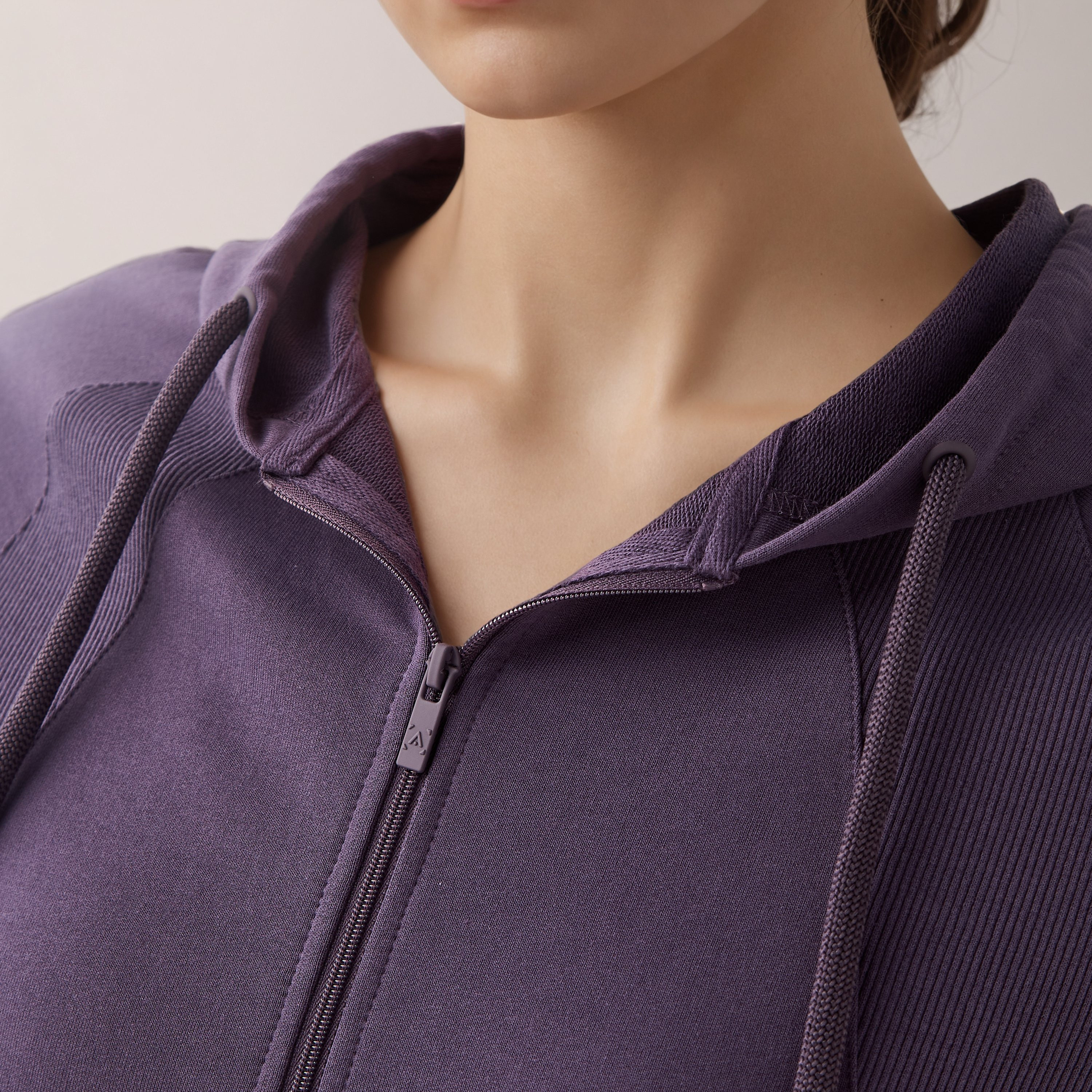 جاكيت بقبعة للنساء-women-clothing-sportswearandactivewear-coatsandjackets-jackets-image-1